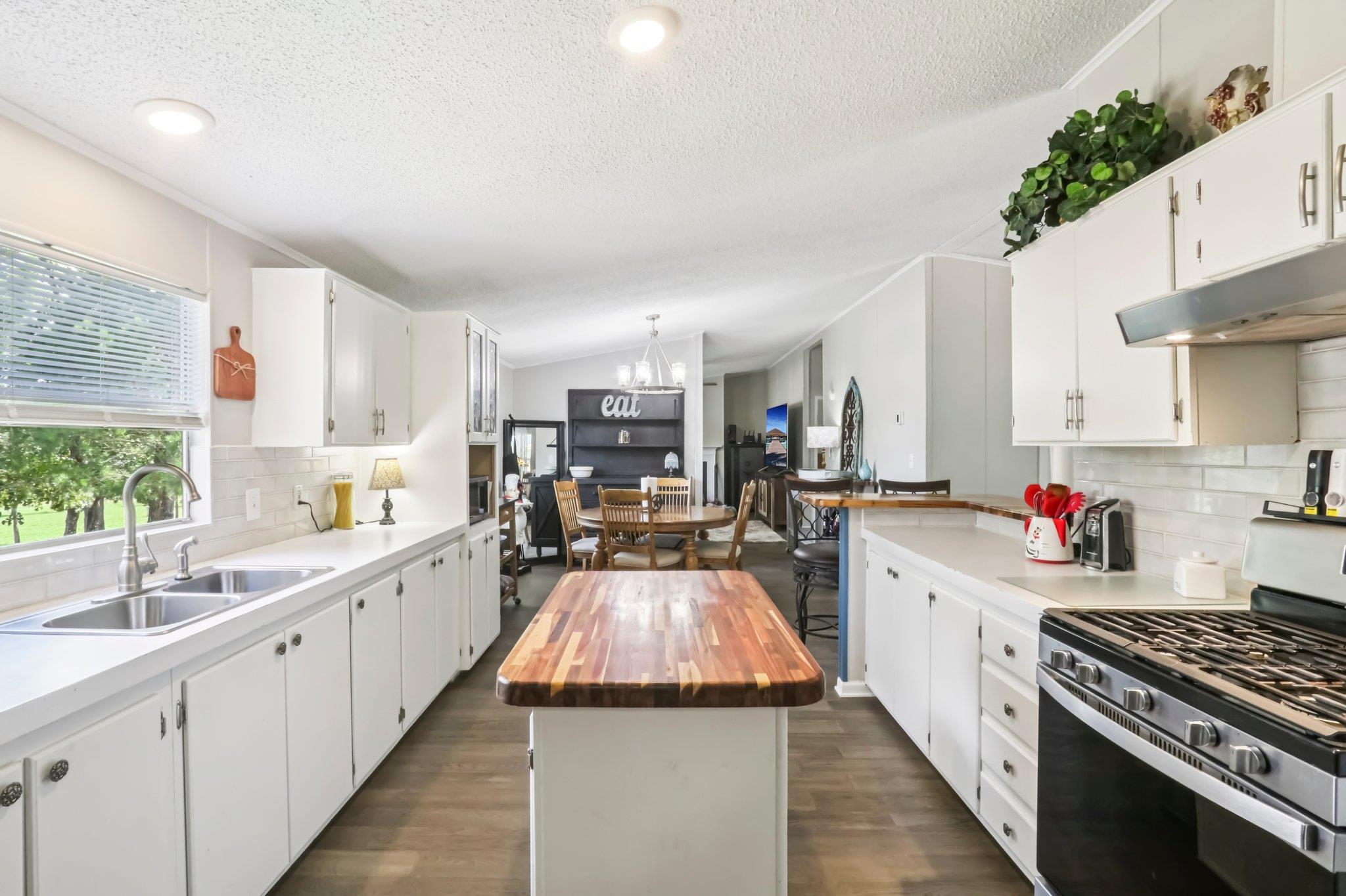 188 William Higgins Dr, Bastrop, TX 78602