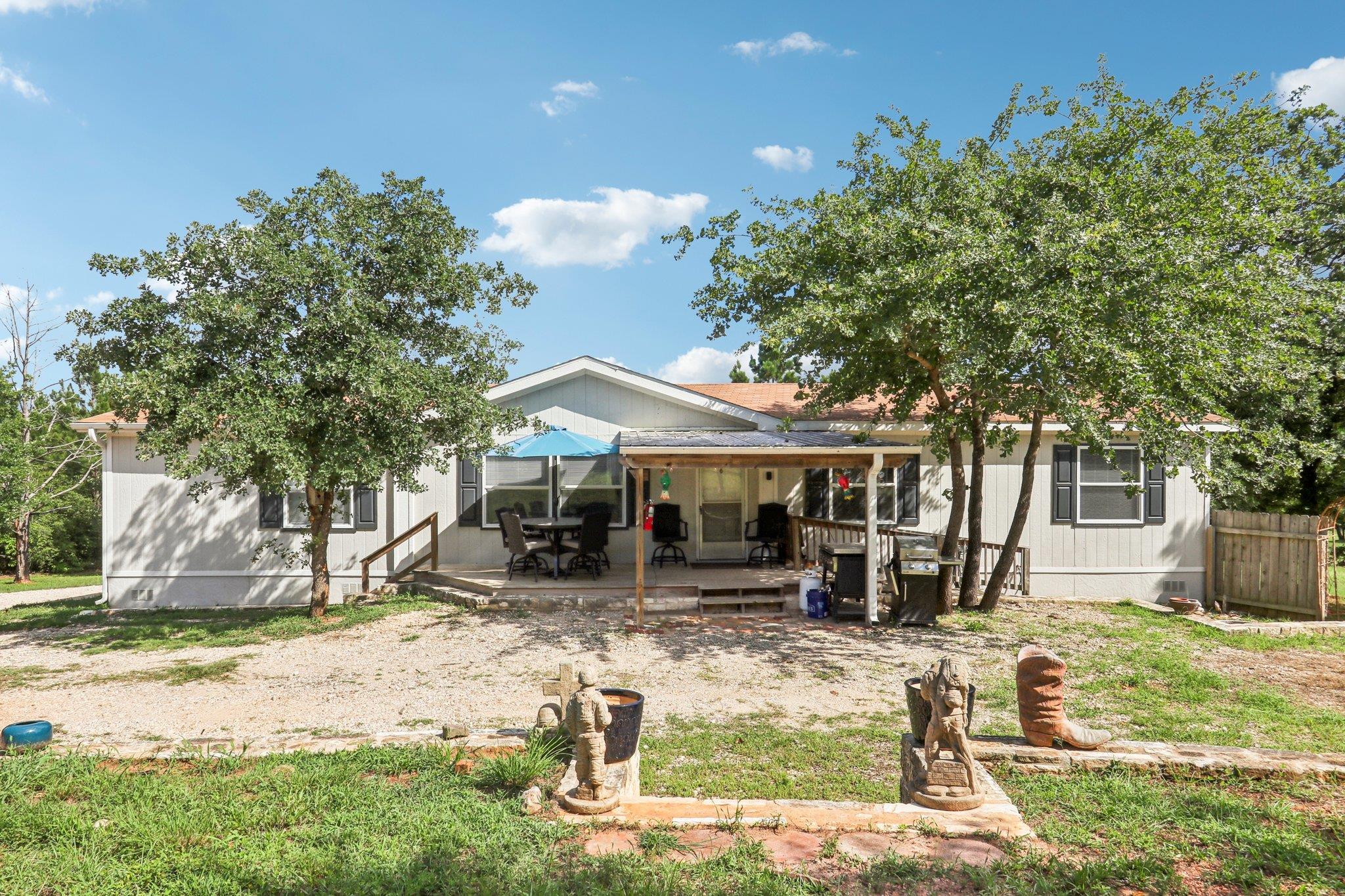 188 William Higgins Dr, Bastrop, TX 78602