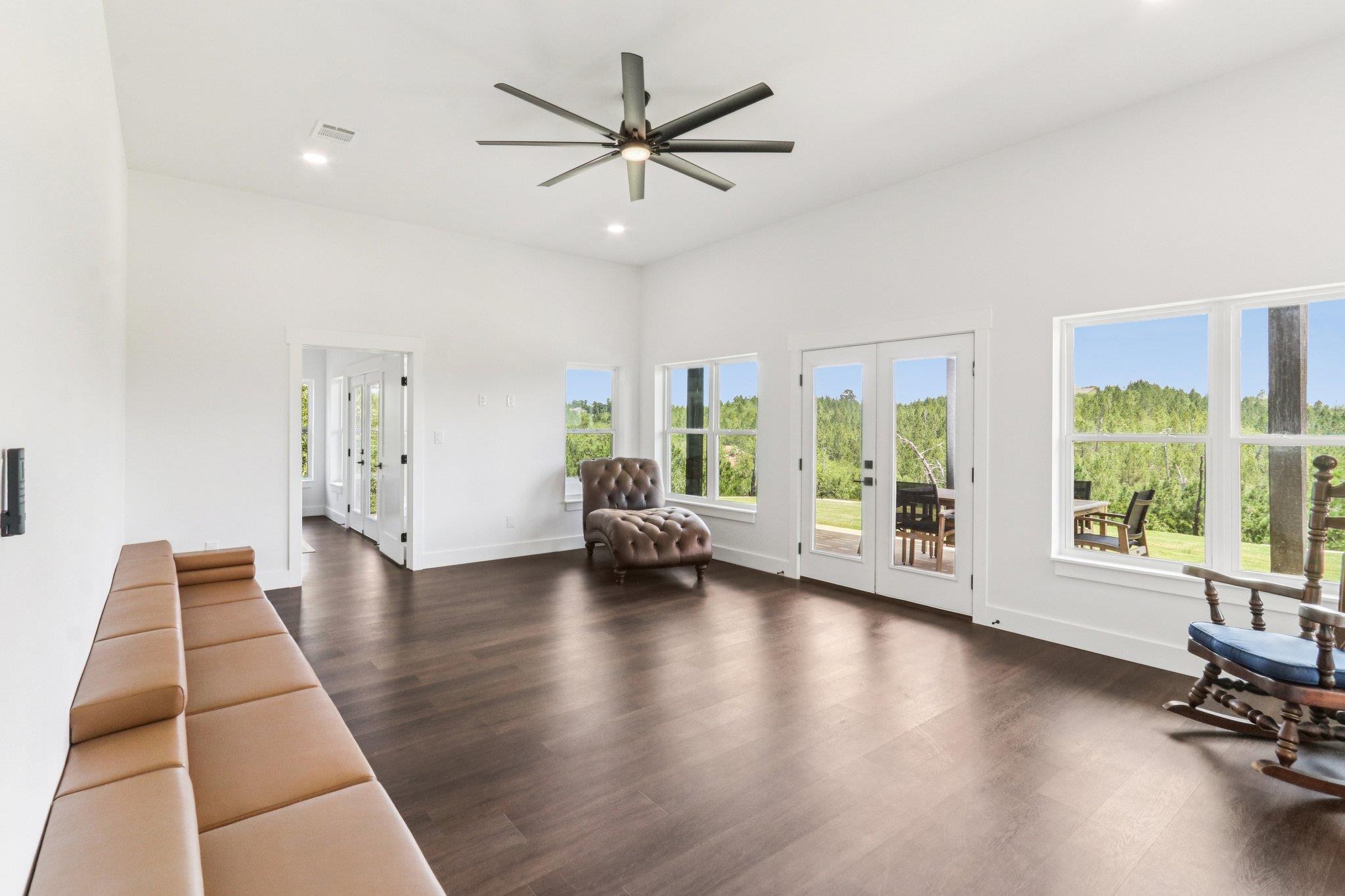 169 Tall Forest Dr, Bastrop, TX 78602