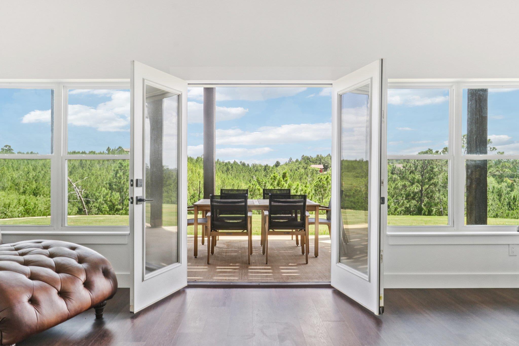 169 Tall Forest Dr, Bastrop, TX 78602