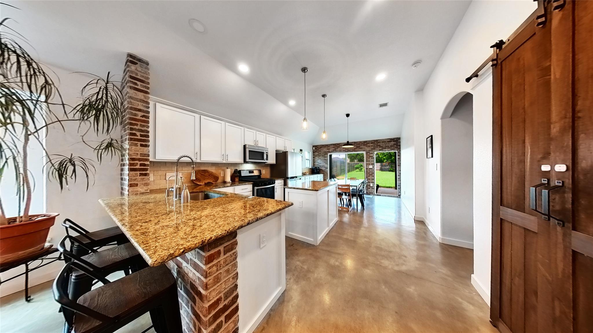 2708 Kingsland Way, Austin, TX 78725