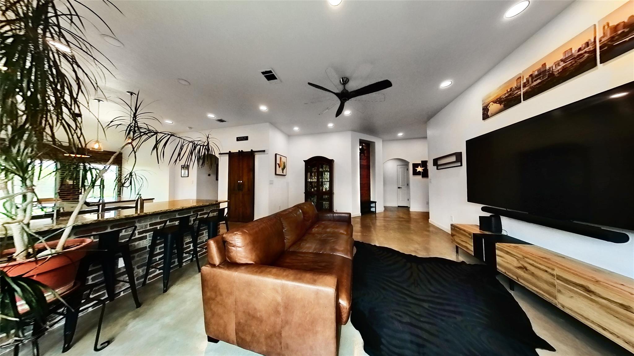2708 Kingsland Way, Austin, TX 78725