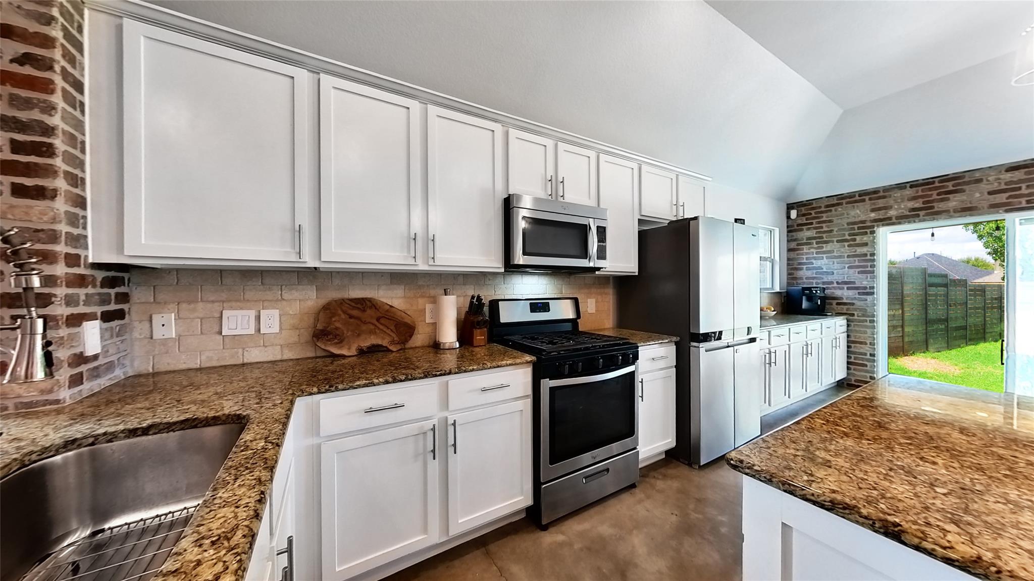 2708 Kingsland Way, Austin, TX 78725