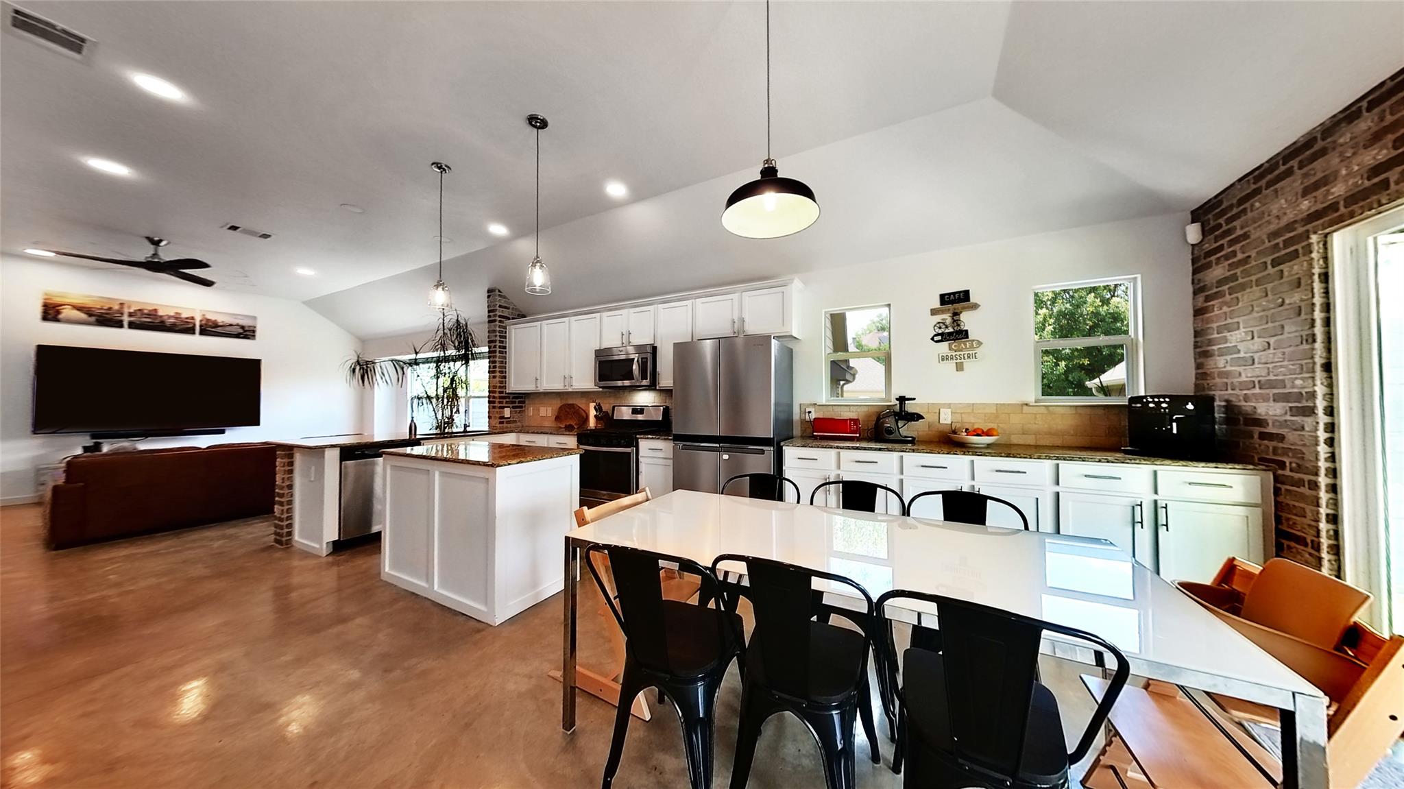 2708 Kingsland Way, Austin, TX 78725