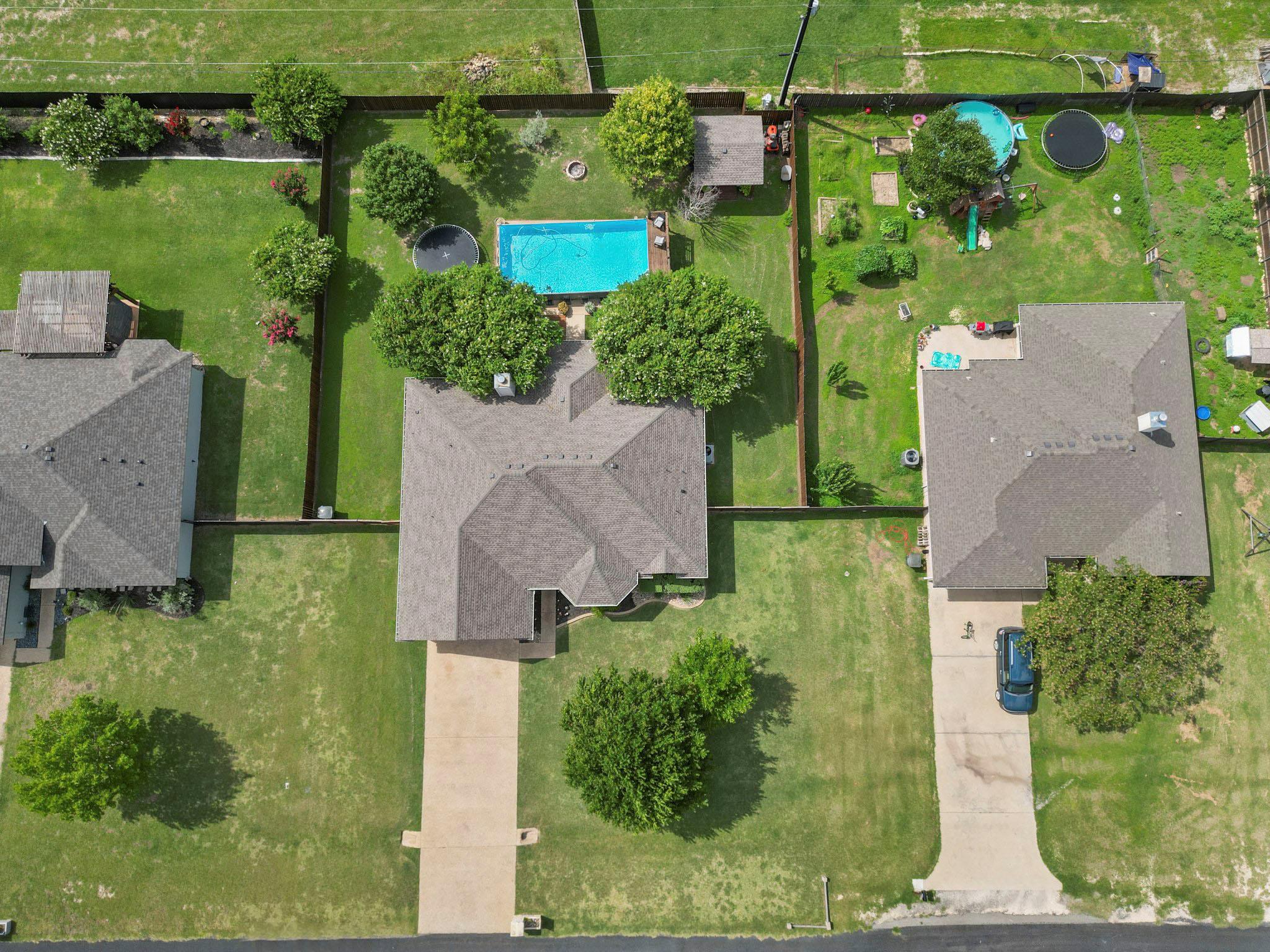 1902 Southview Dr, Salado, TX 76571
