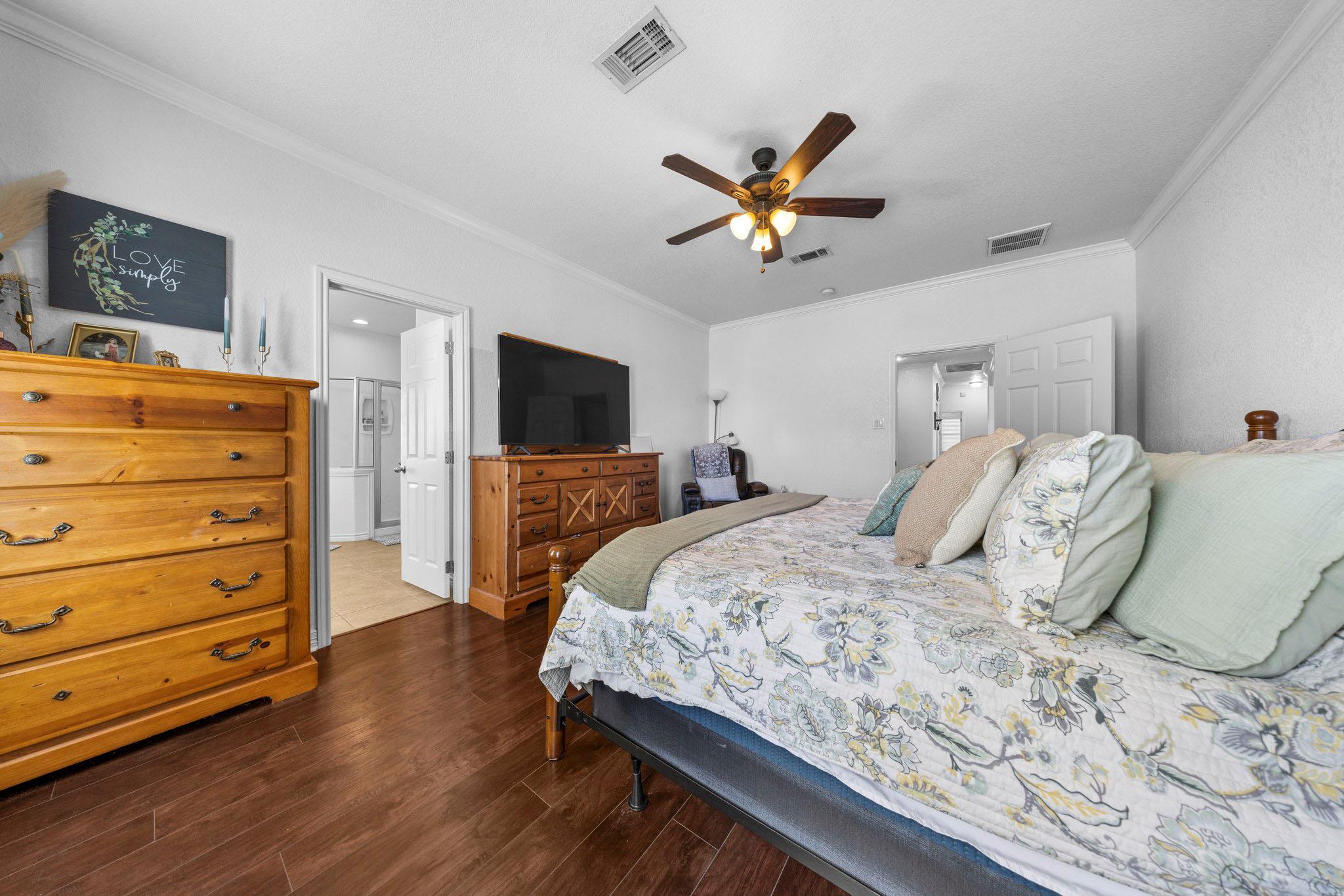 1902 Southview Dr, Salado, TX 76571