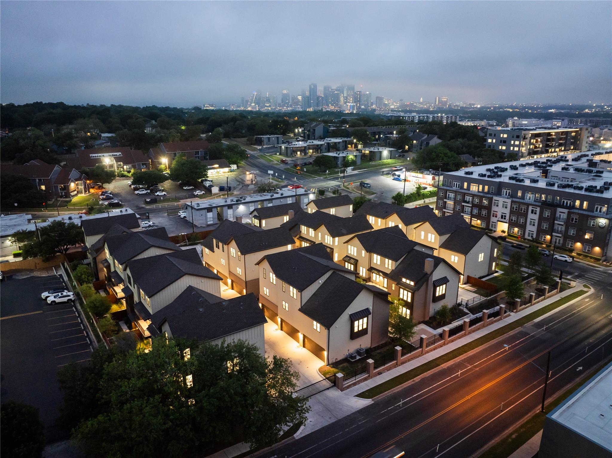 2209 Woodland Ave # 302, Austin, TX 78741