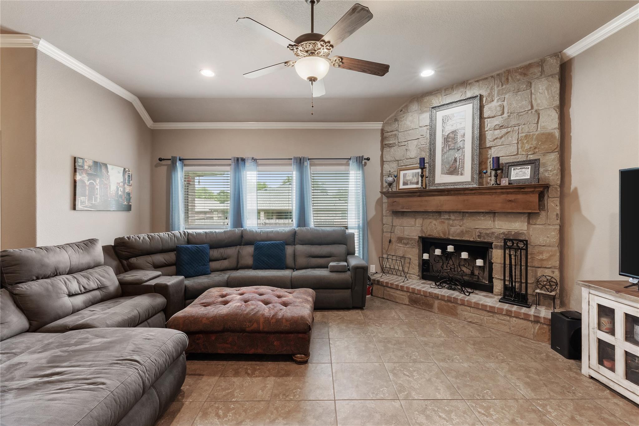 3308 Ten Bits Dr, Belton, TX 76513