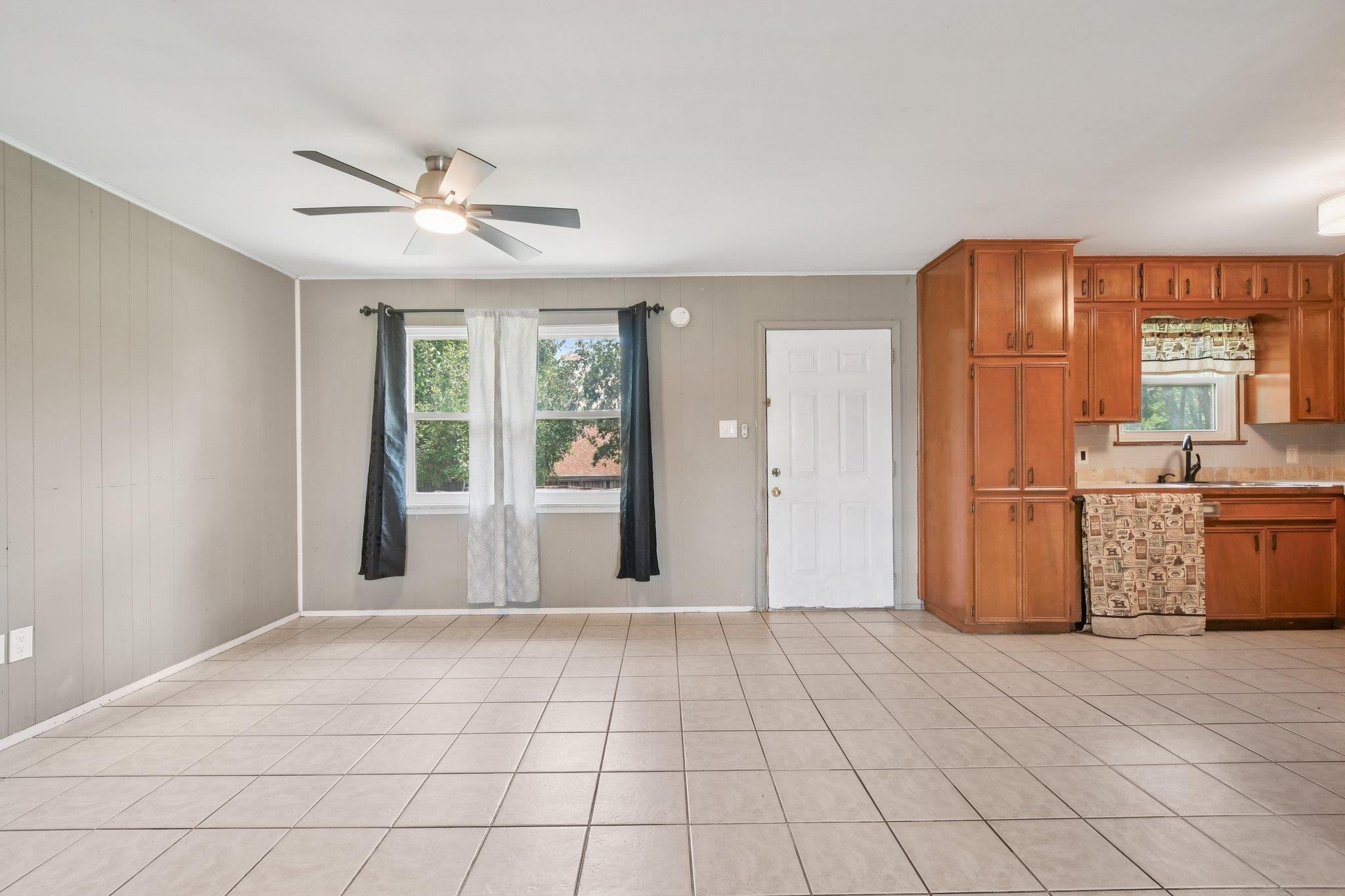 709 Harvey Ave, Burnet, TX 78611