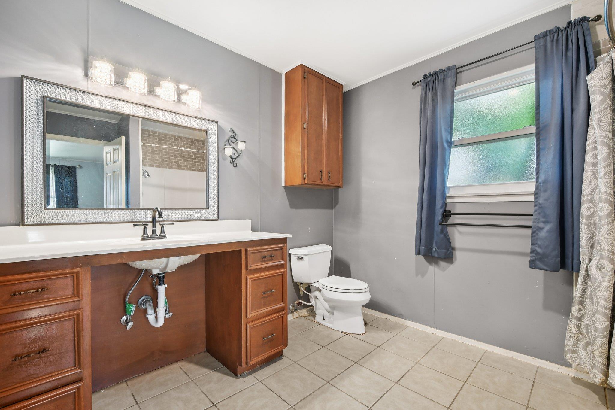 709 Harvey Ave, Burnet, TX 78611