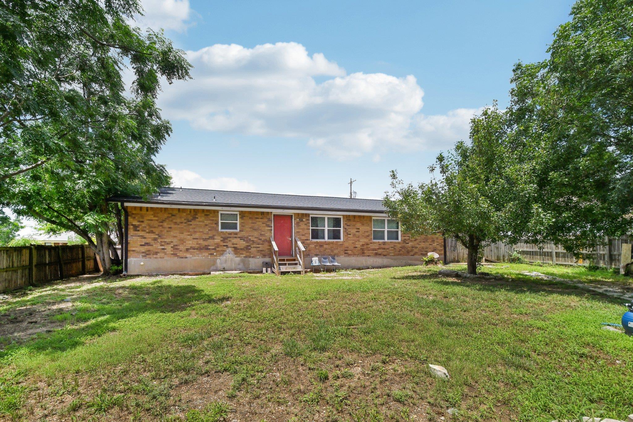 709 Harvey Ave, Burnet, TX 78611