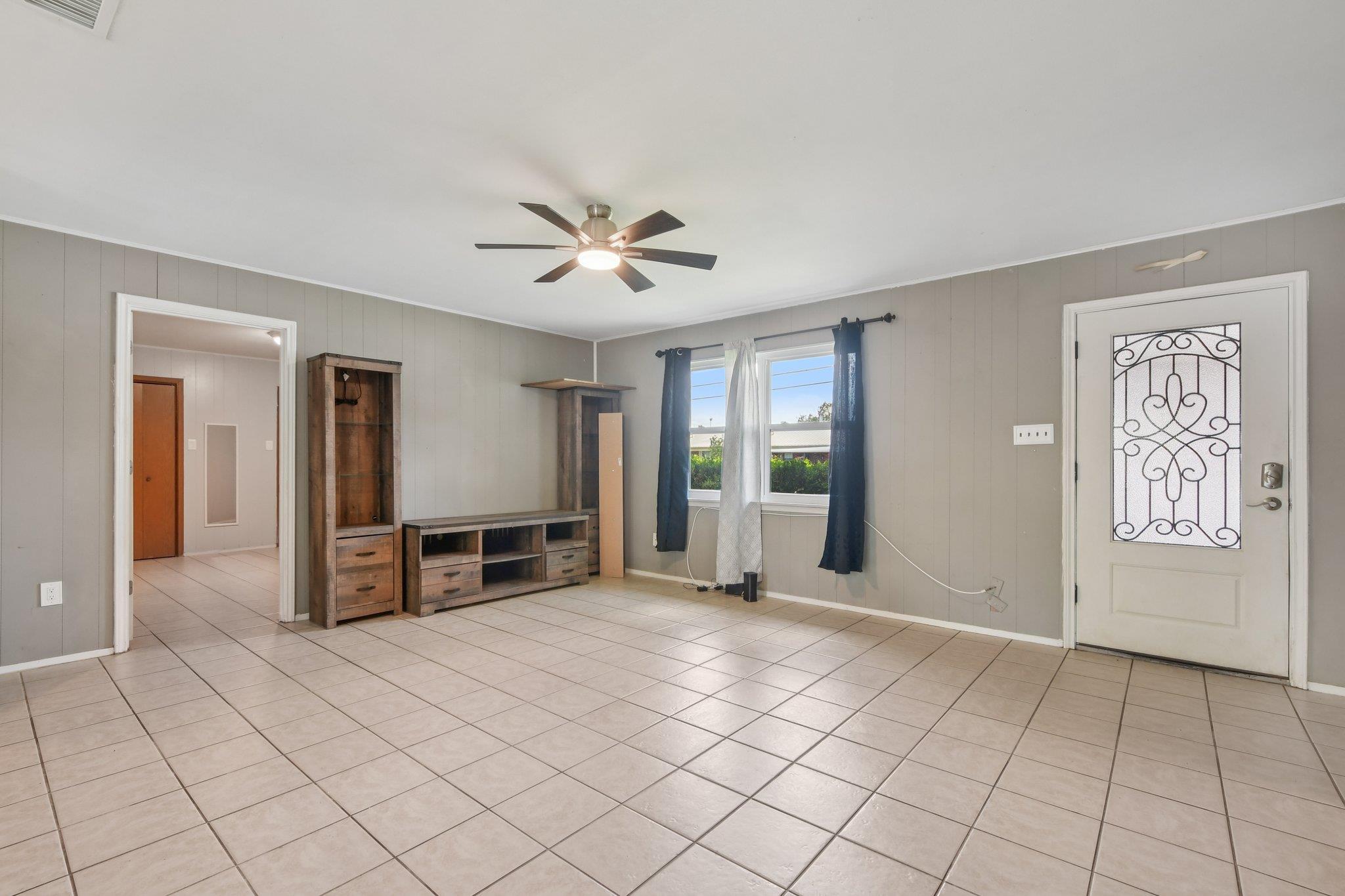 709 Harvey Ave, Burnet, TX 78611