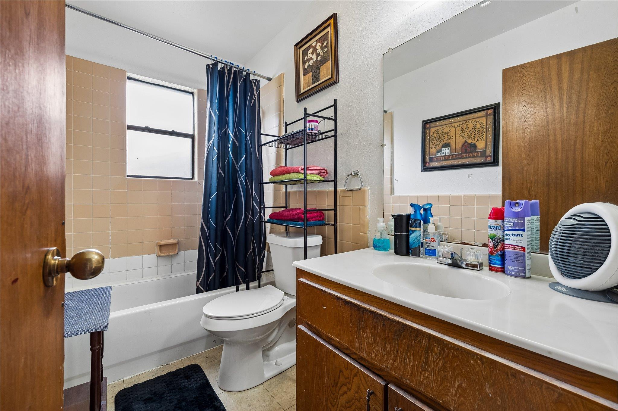 525 Lenora Dr, Taylor, TX 76574