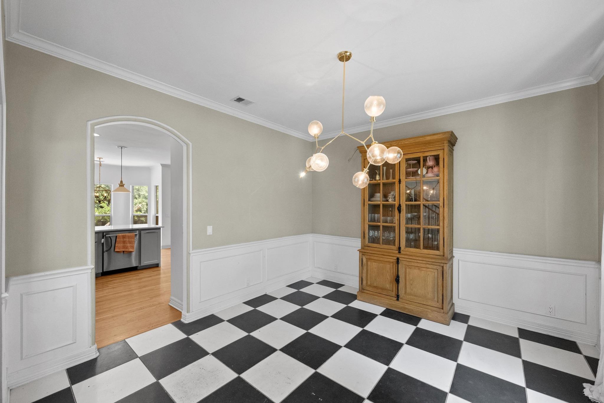 707 Malabar St, Lakeway, TX 78734
