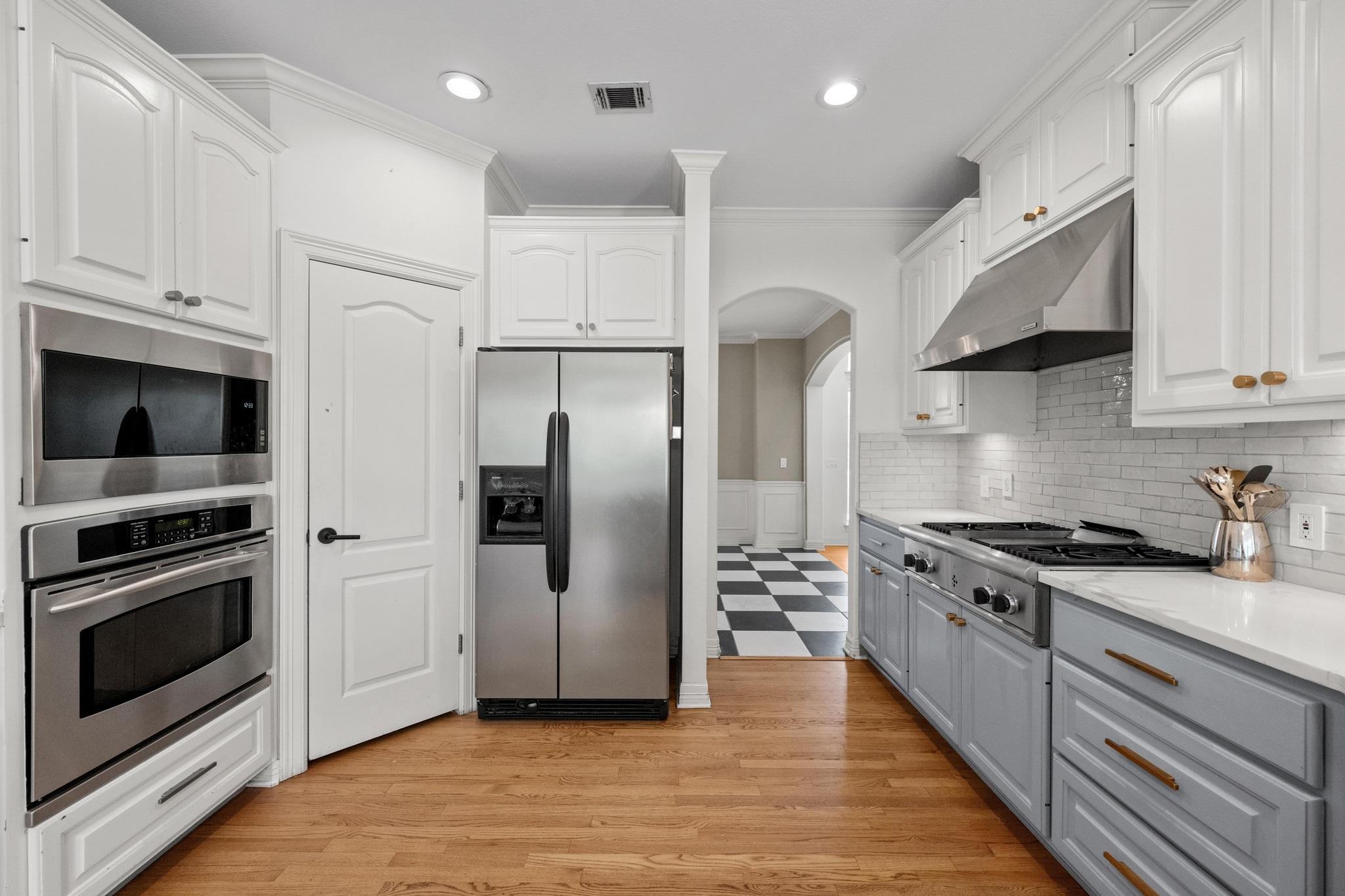 707 Malabar St, Lakeway, TX 78734