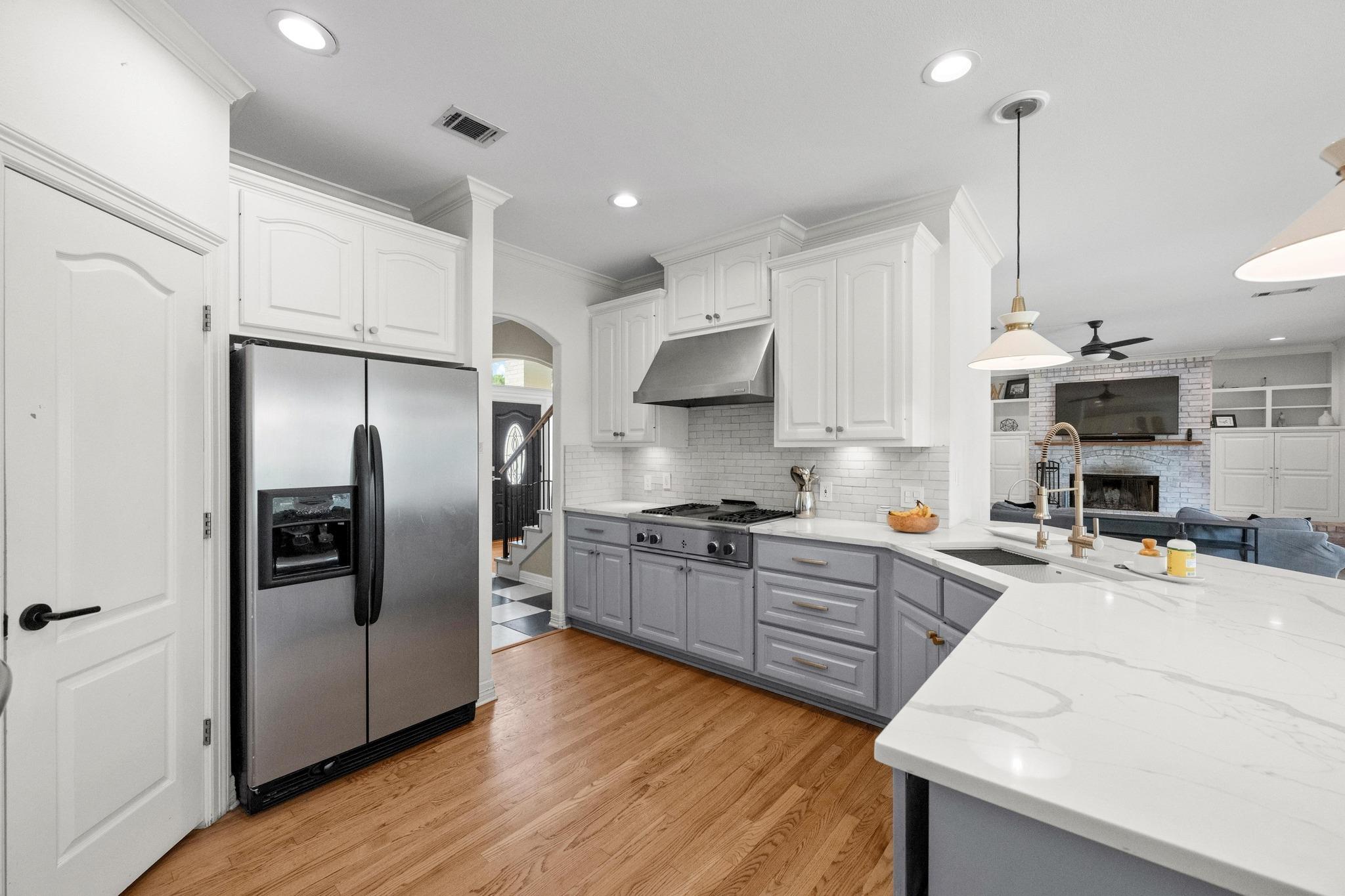 707 Malabar St, Lakeway, TX 78734