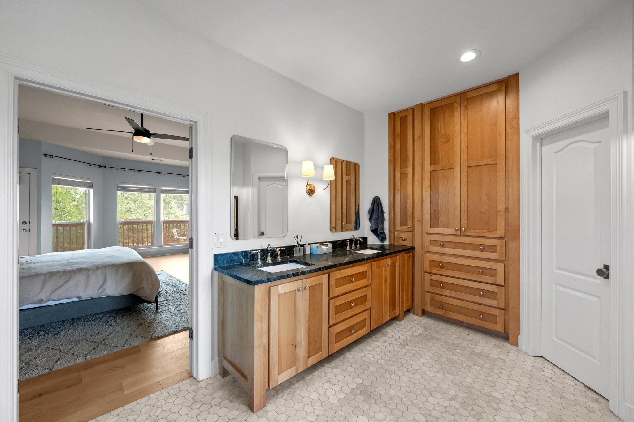 707 Malabar St, Lakeway, TX 78734