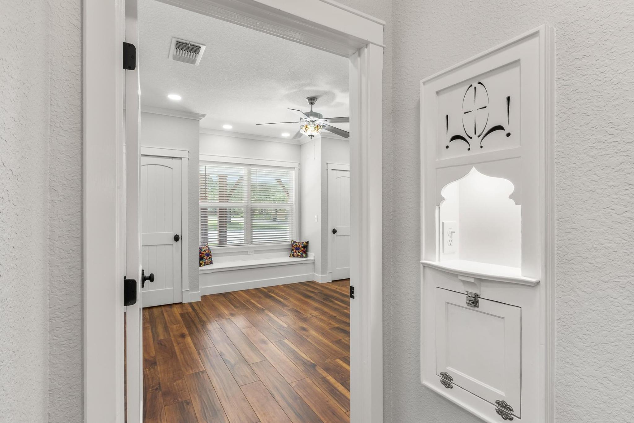 522 S Walnut Ave, Luling, TX 78648