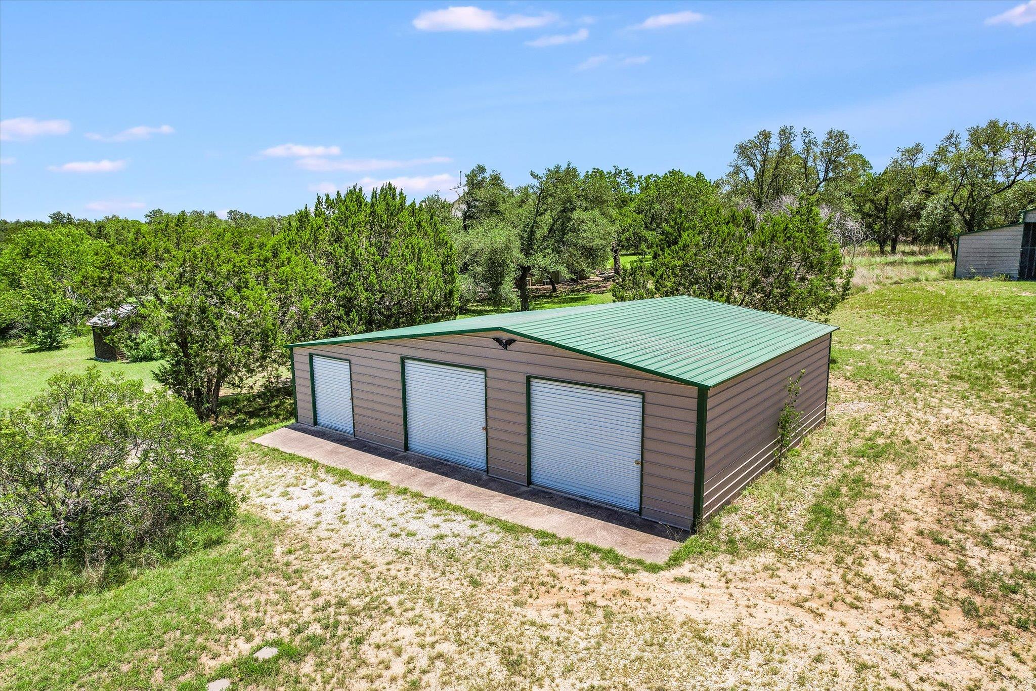 250 HIDDEN OAKS Rd, Wimberley, TX 78676