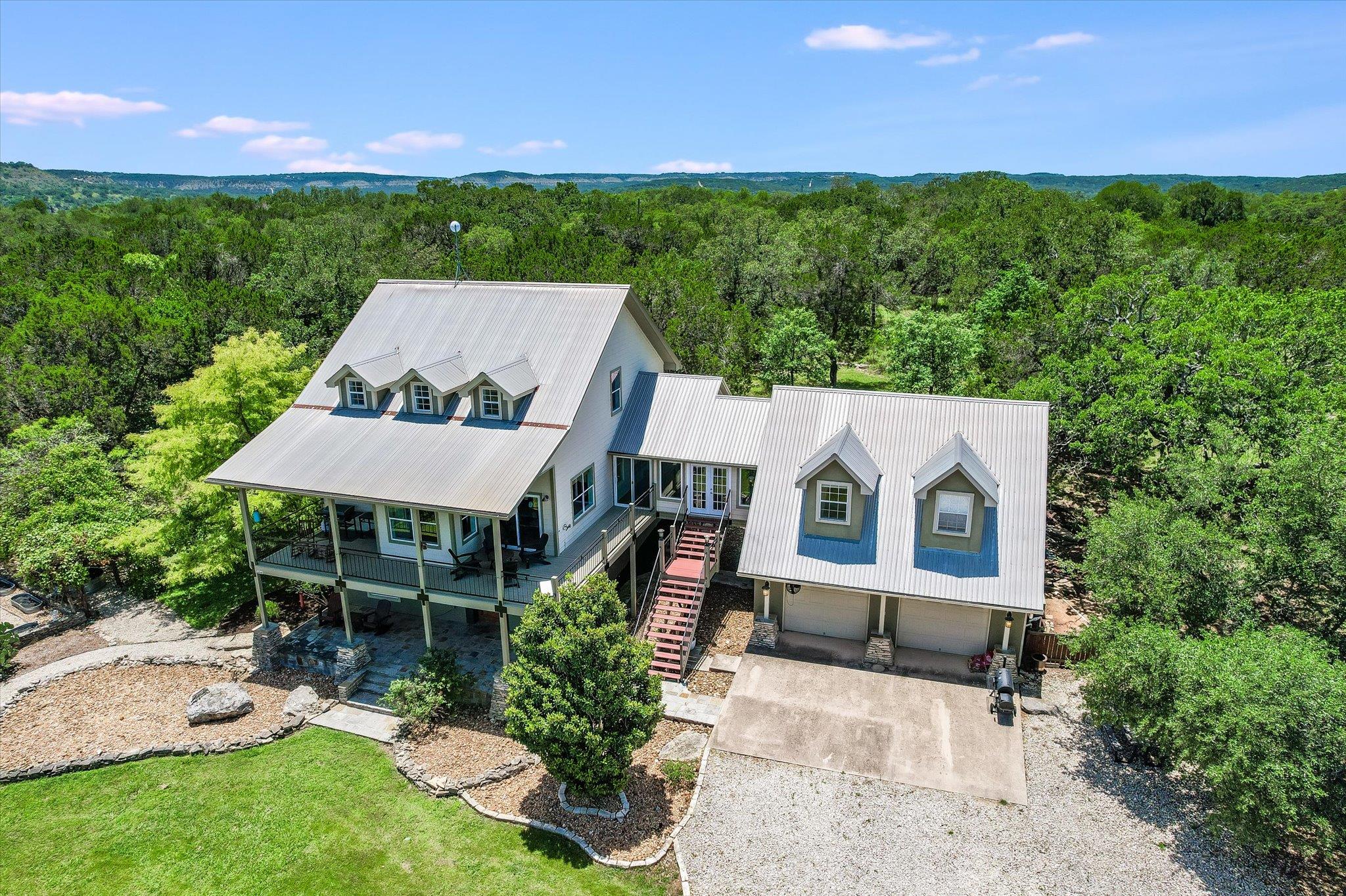 250 HIDDEN OAKS Rd, Wimberley, TX 78676