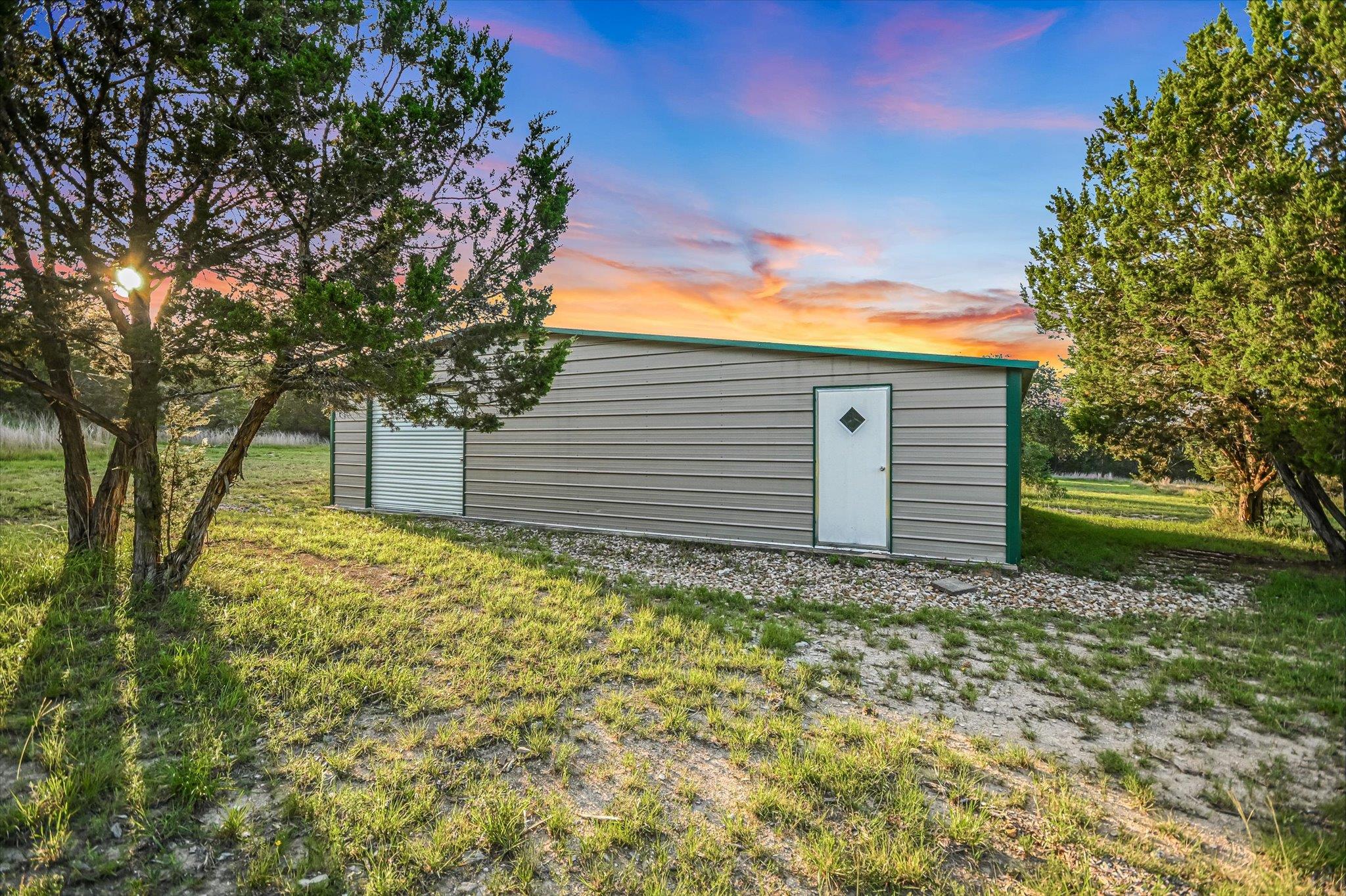 250 HIDDEN OAKS Rd, Wimberley, TX 78676