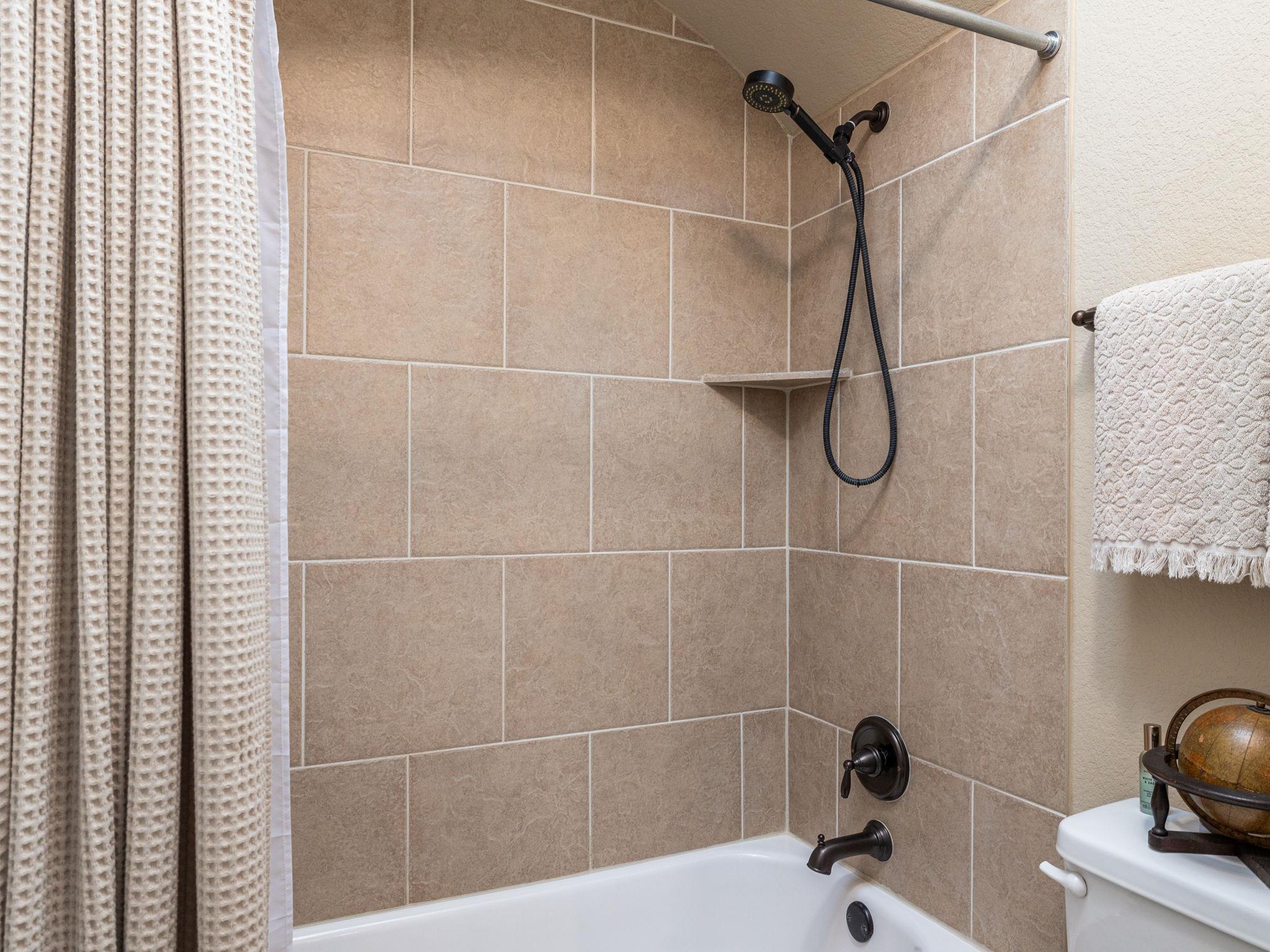 2601 Greatwood Trl, Leander, TX 78641