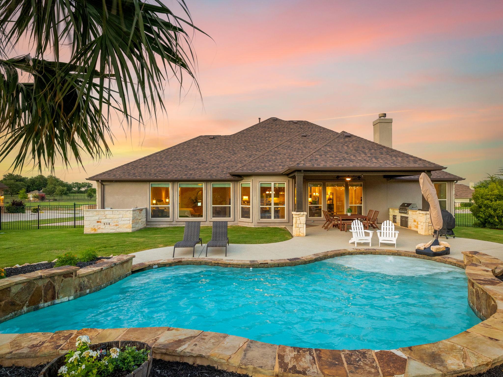 2601 Greatwood Trl, Leander, TX 78641