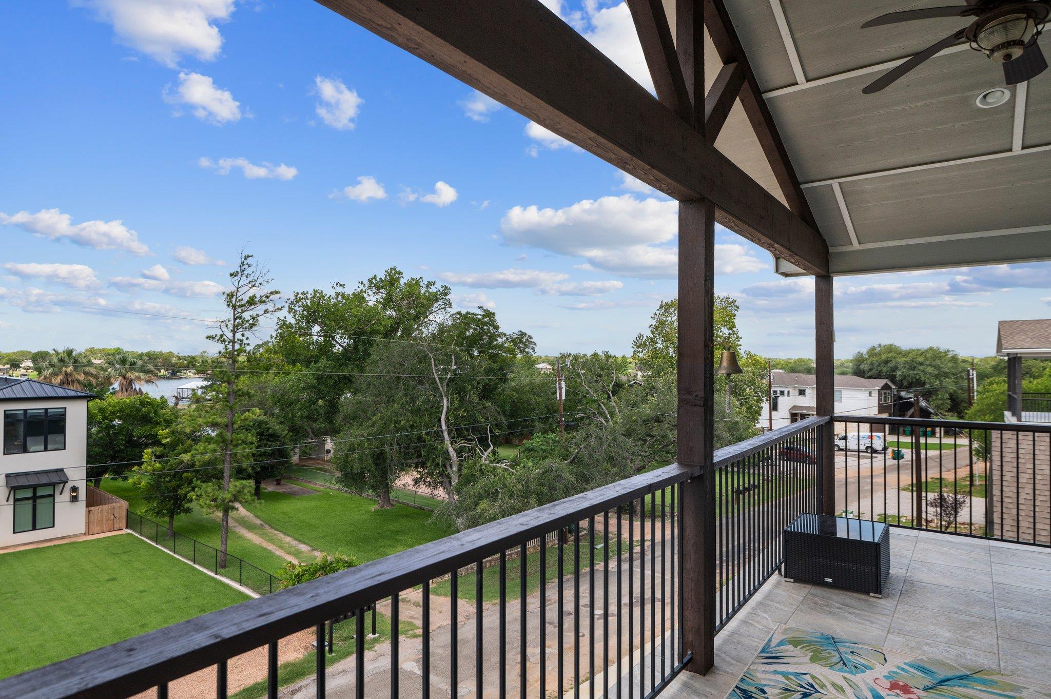 1513 Hill Top Dr, Granite Shoals, TX 78654