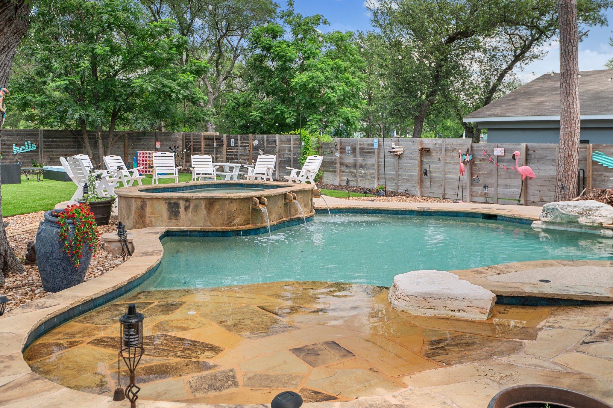 1513 Hill Top Dr, Granite Shoals, TX 78654