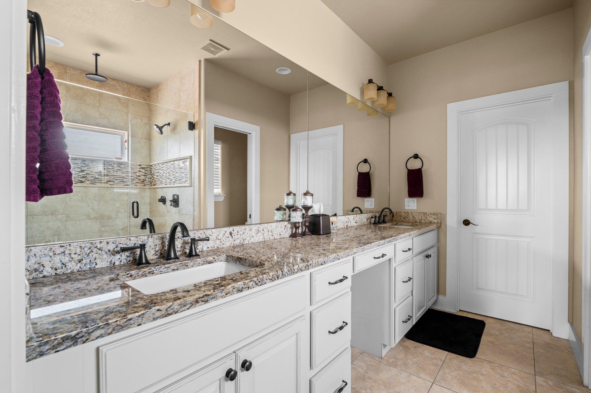 1513 Hill Top Dr, Granite Shoals, TX 78654