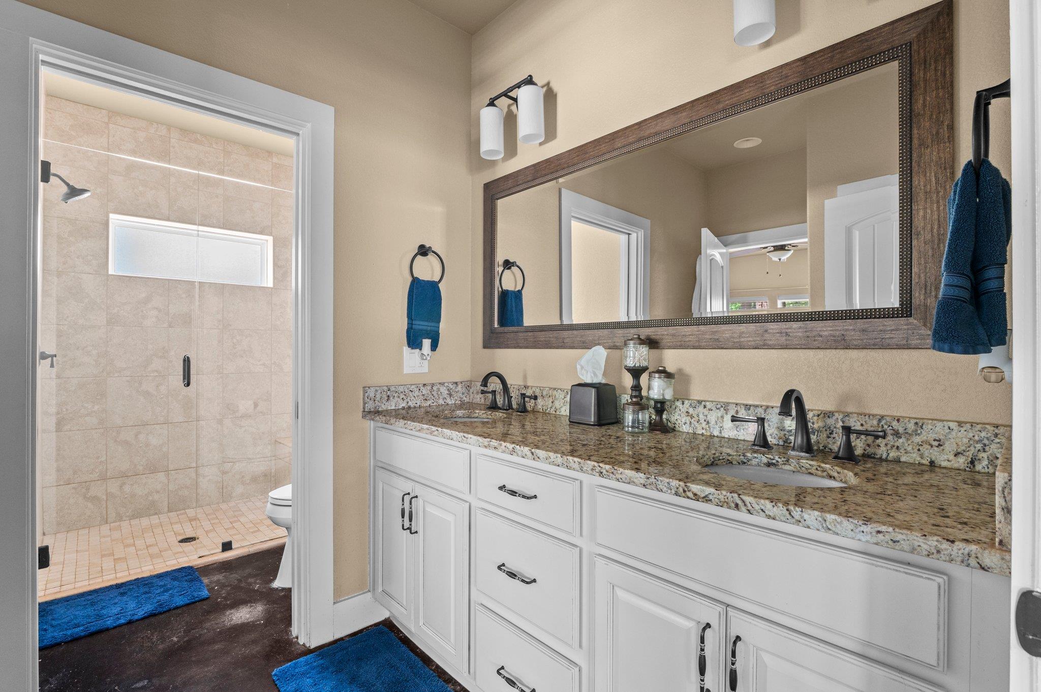 1513 Hill Top Dr, Granite Shoals, TX 78654