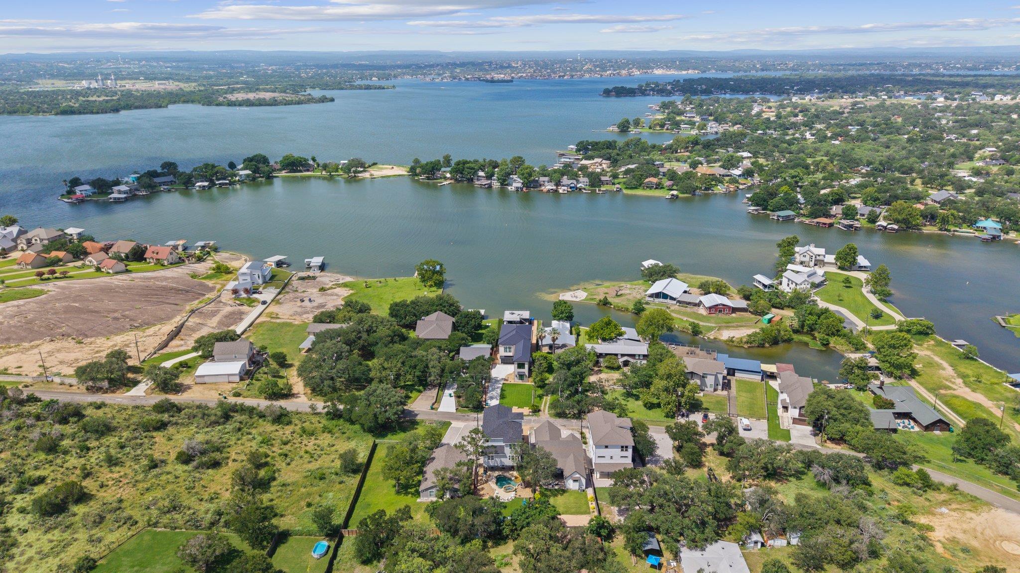 1513 Hill Top Dr, Granite Shoals, TX 78654