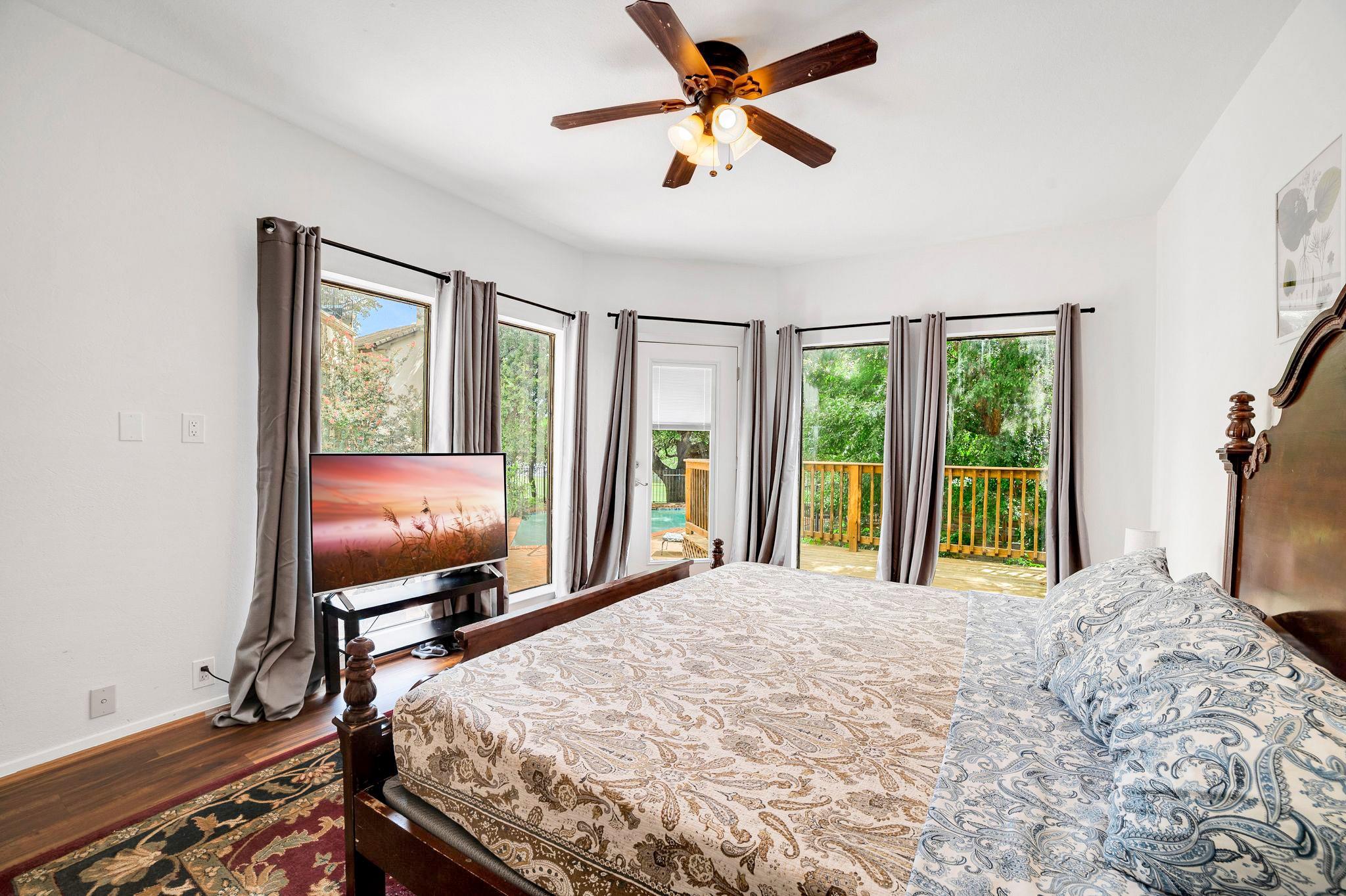 1 Crystal Springs Court Ct # H, The Hills, TX 78738