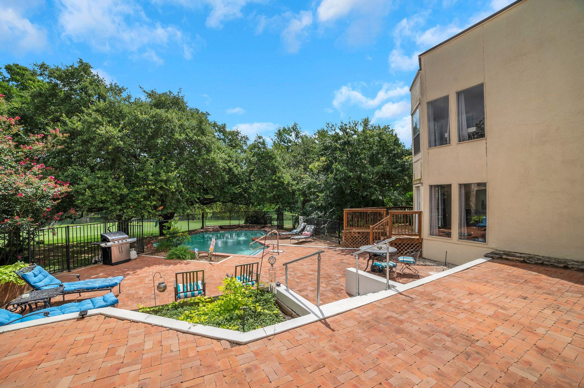 1 Crystal Springs Court Ct # H, The Hills, TX 78738