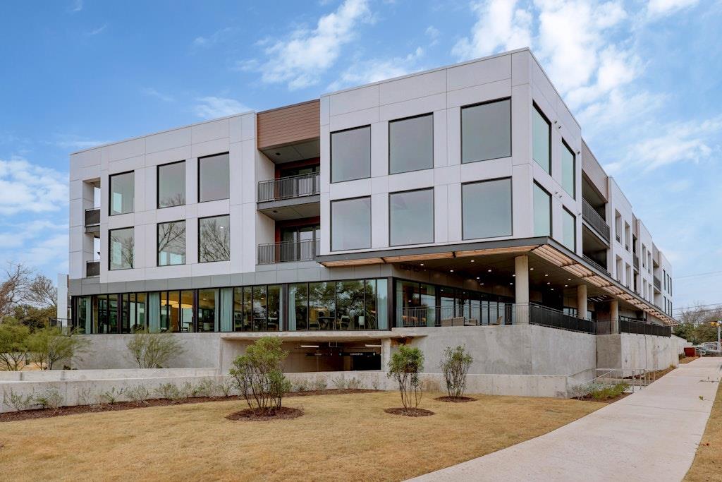 2209 S 1st St # 230, Austin, TX 78704