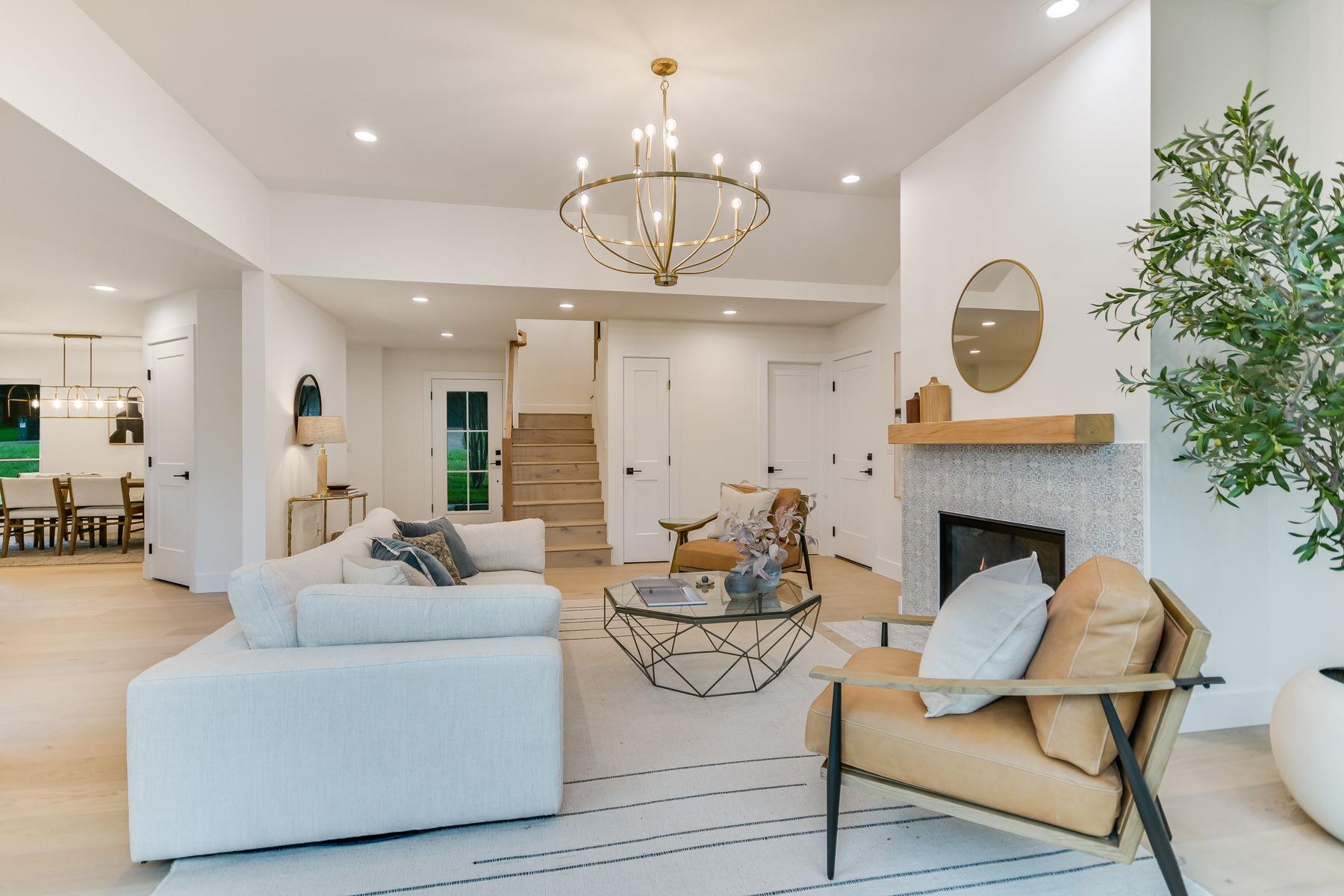 3104 Mistyglen Cir, Austin, TX 78746