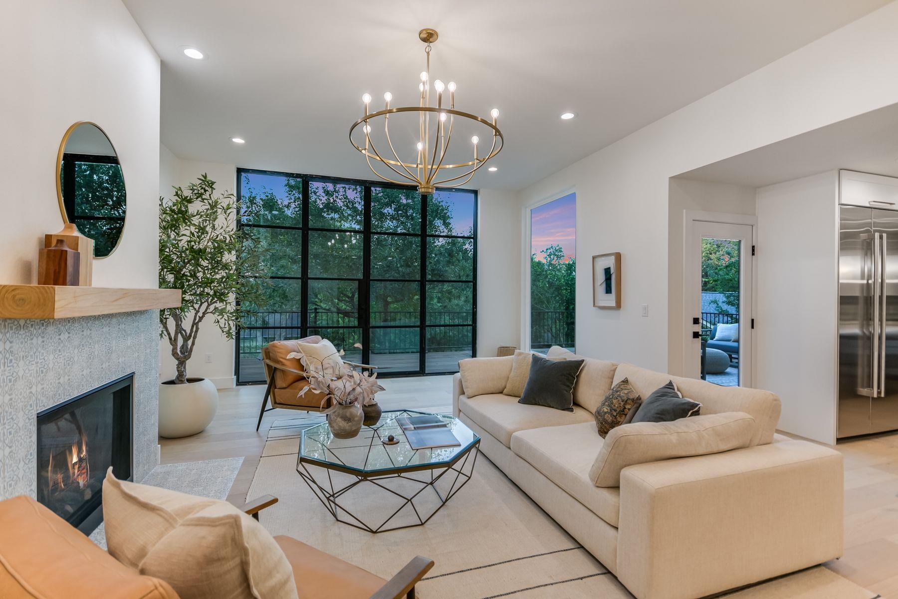 3104 Mistyglen Cir, Austin, TX 78746