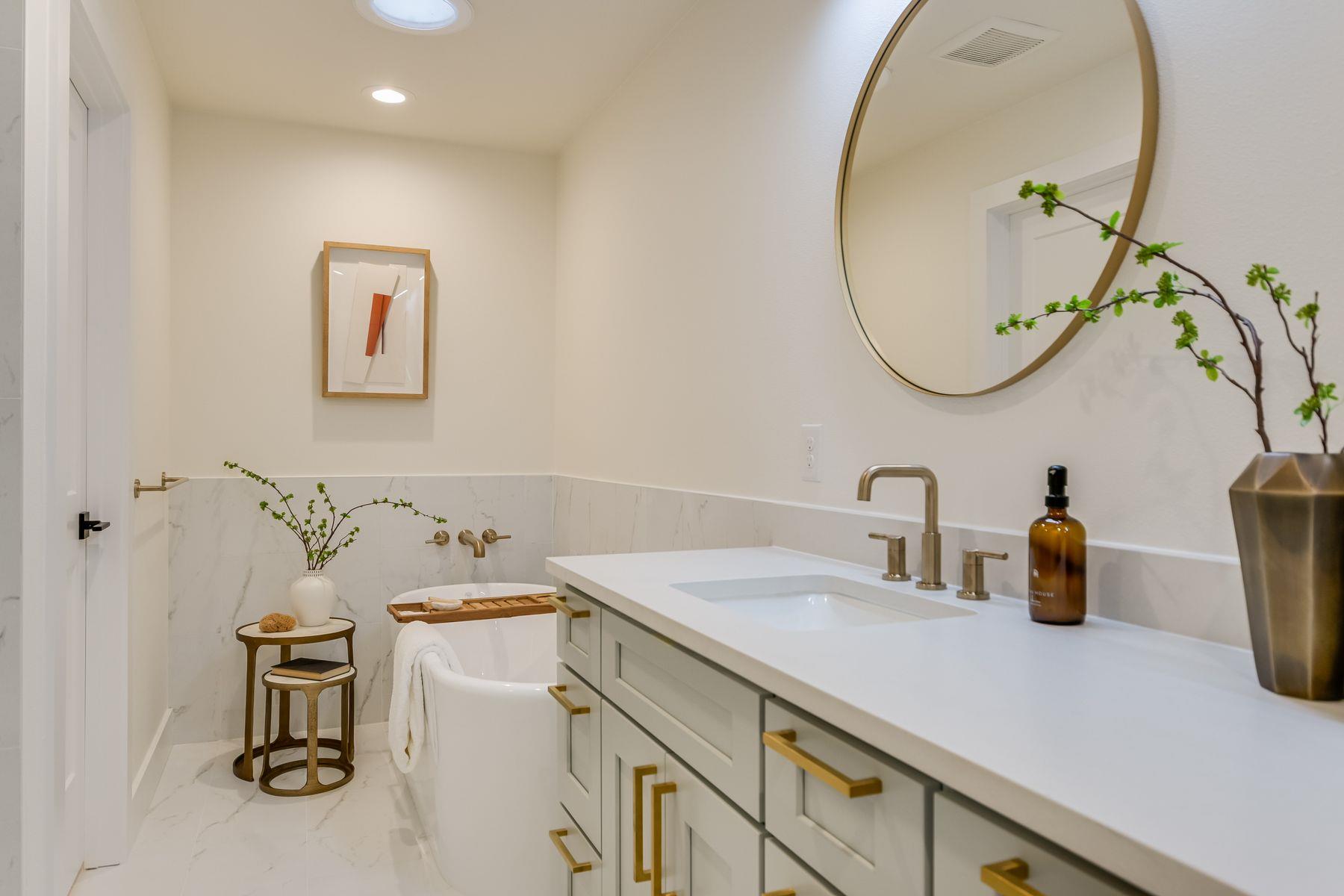 3104 Mistyglen Cir, Austin, TX 78746