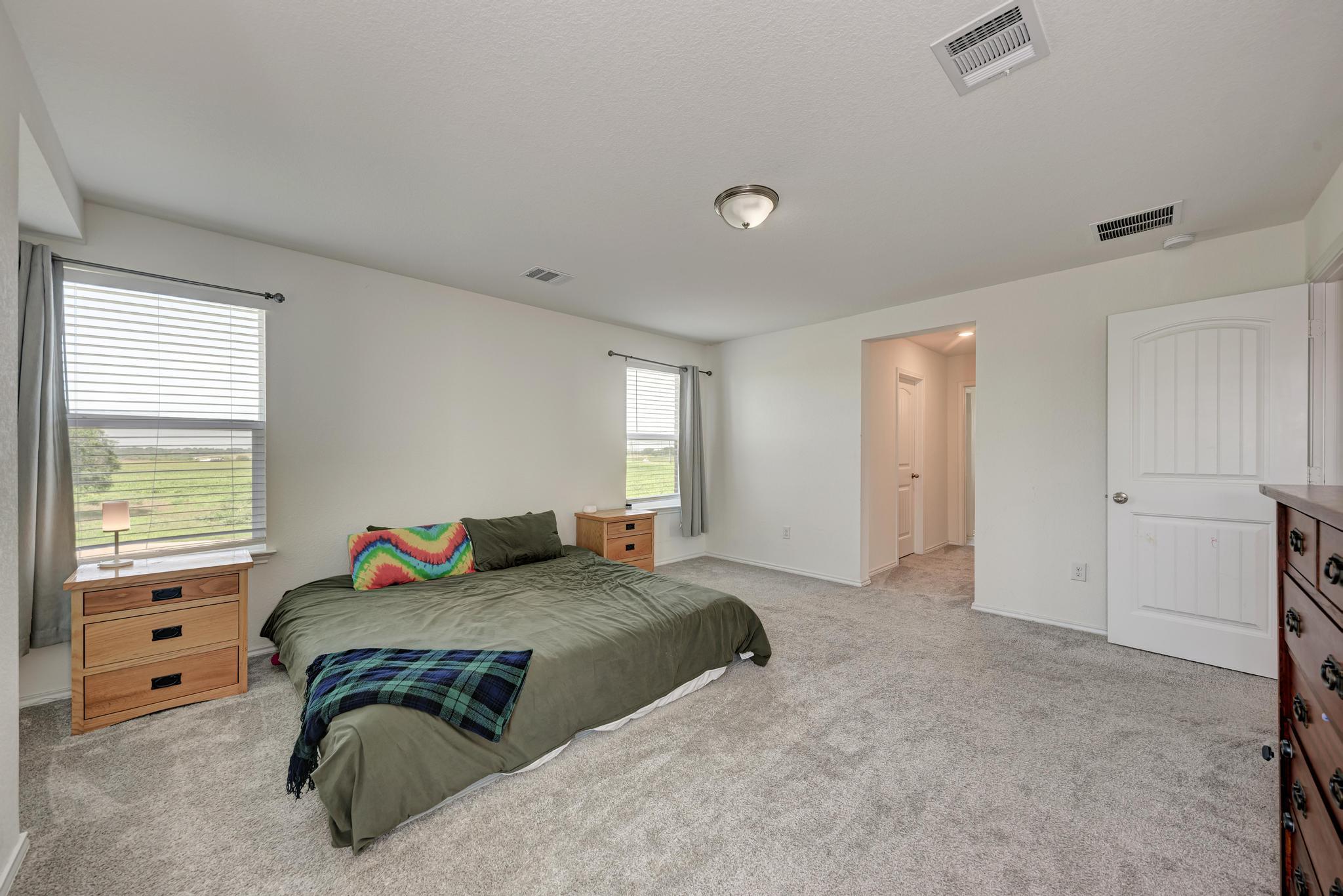 1720 Foxglove Cir, Lockhart, TX 78644