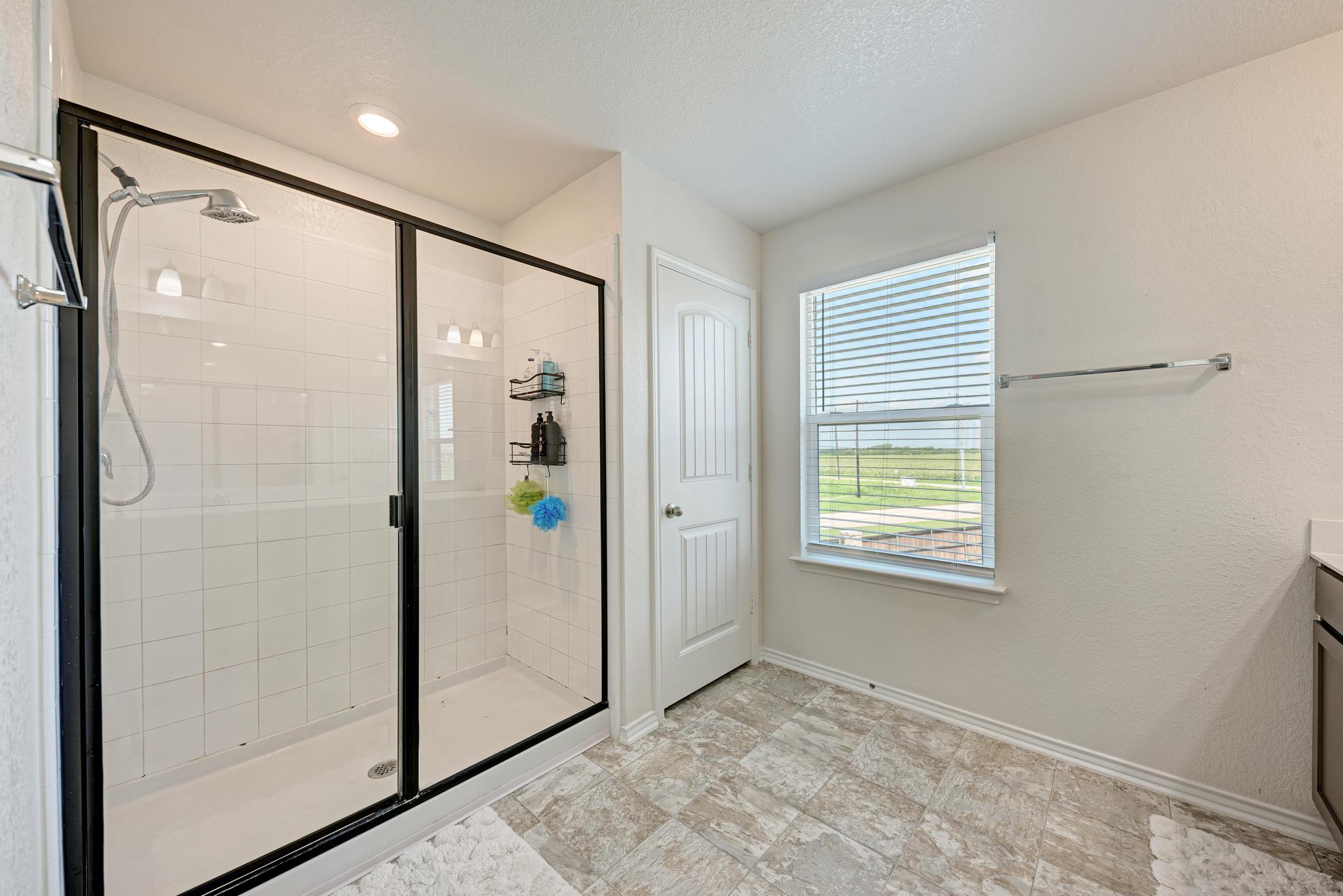 1720 Foxglove Cir, Lockhart, TX 78644