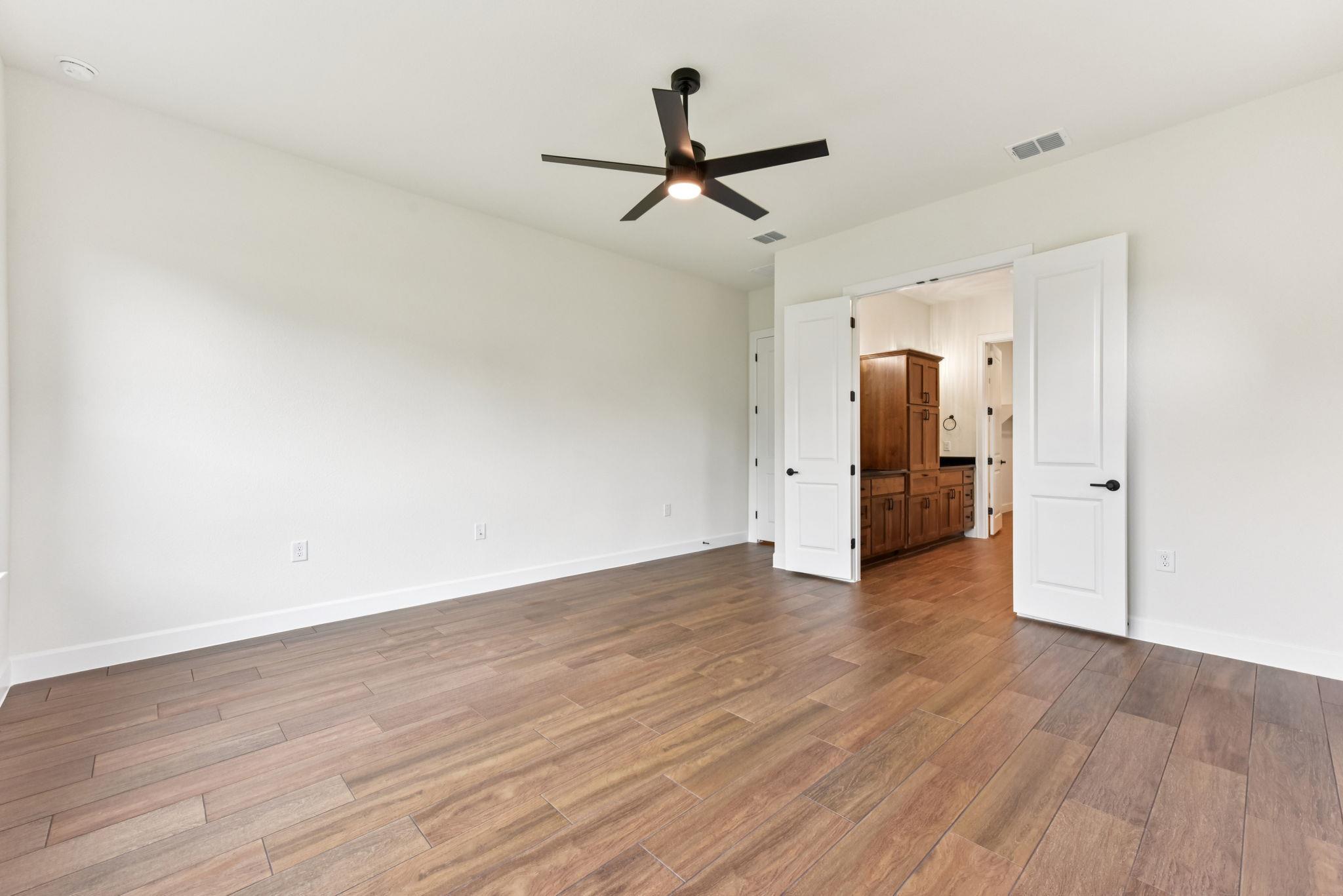 230 Olive Blossom Trl, San Marcos, TX 78666