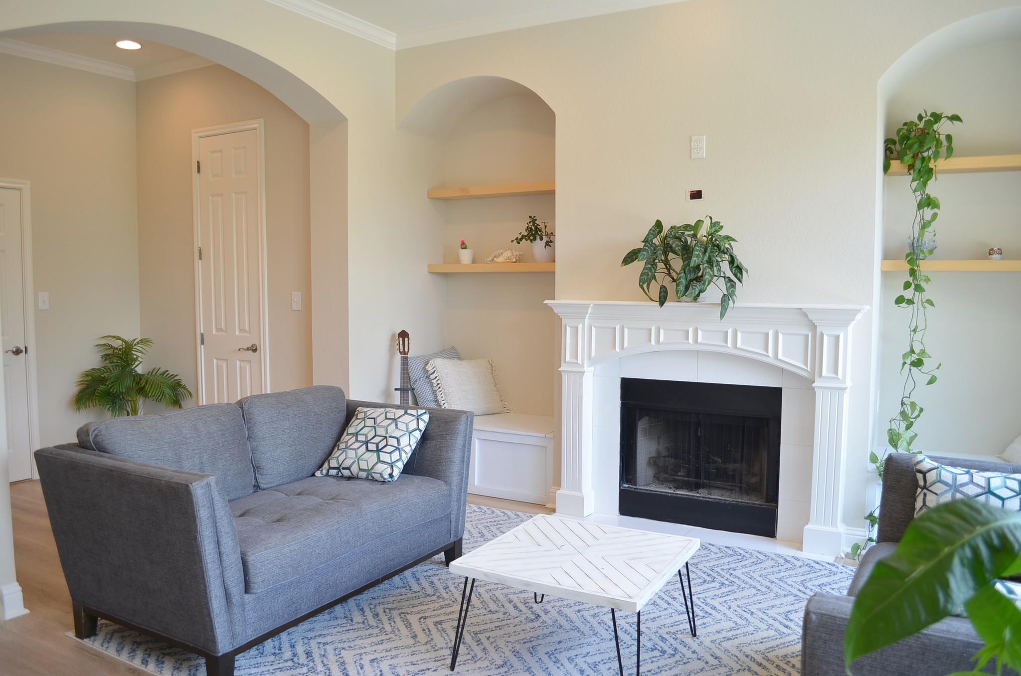 612 Twelve Oaks Ln, Austin, TX 78704