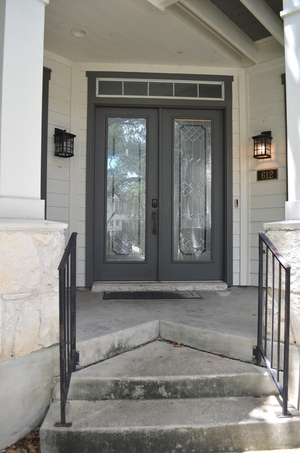 612 Twelve Oaks Ln, Austin, TX 78704