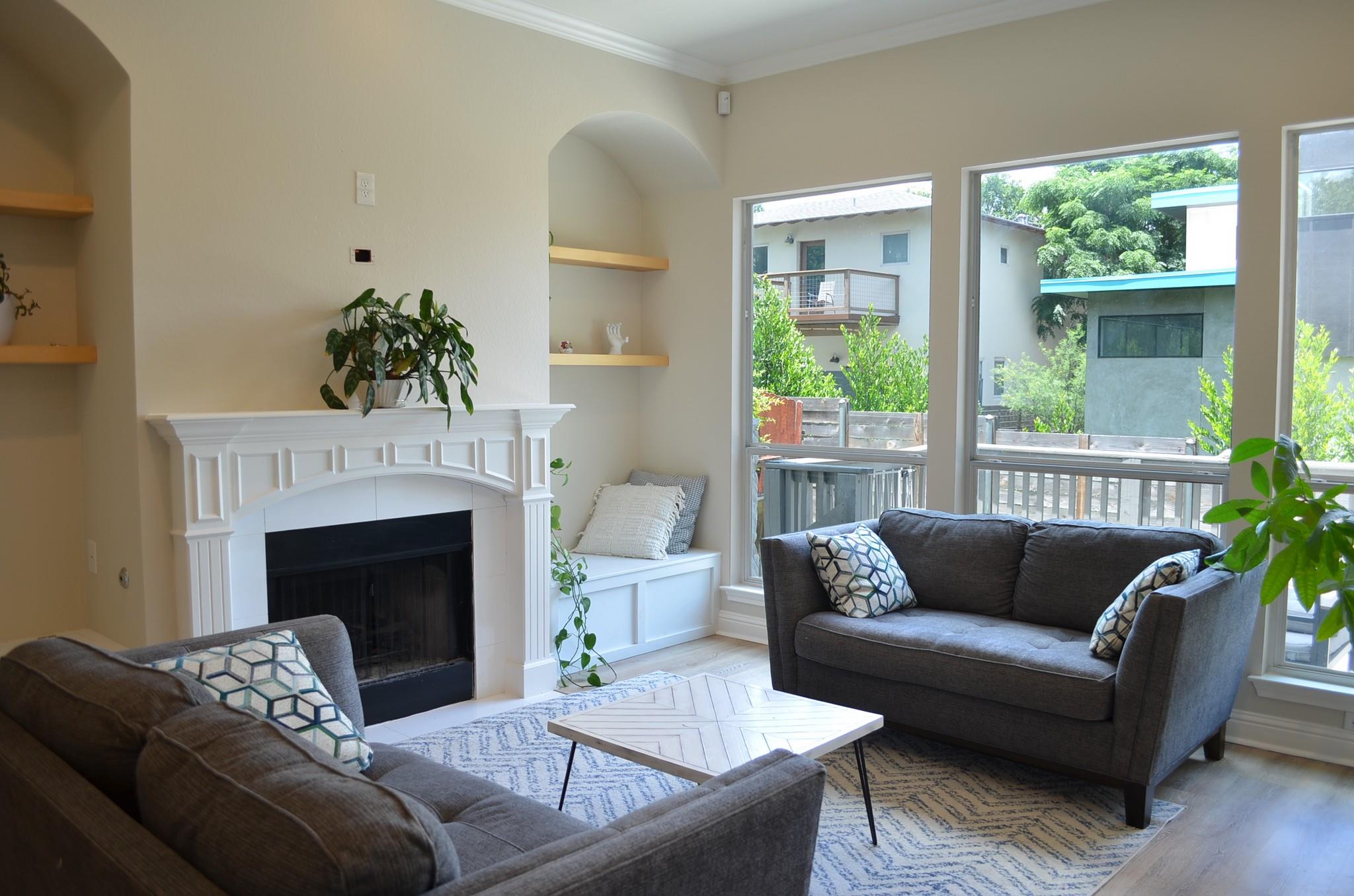 612 Twelve Oaks Ln, Austin, TX 78704