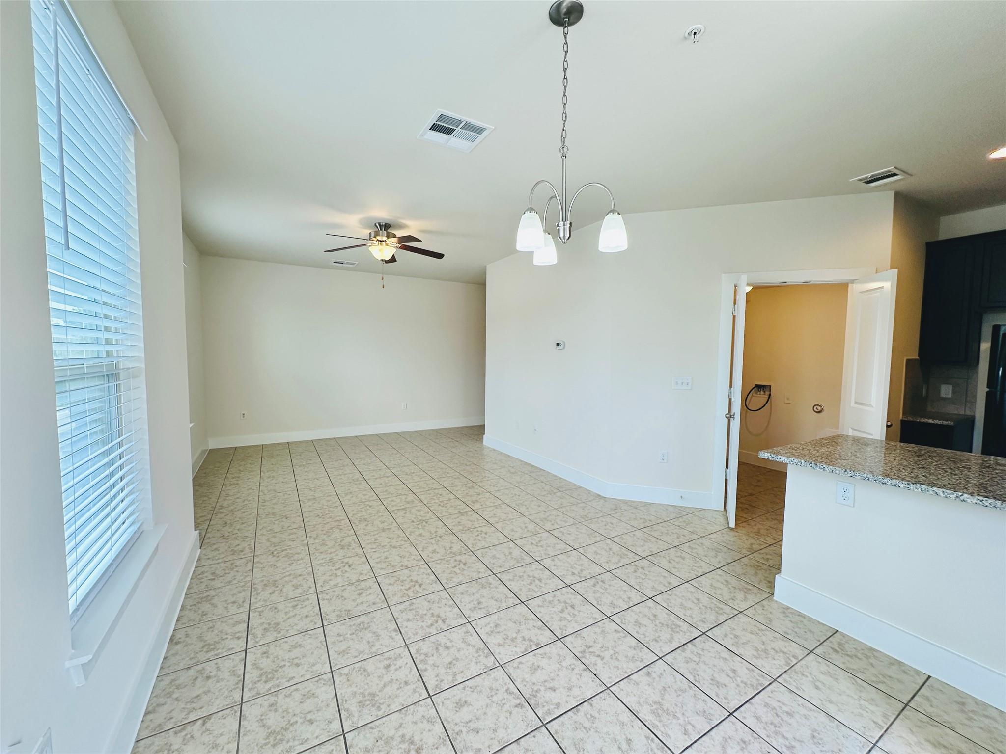 2216 Creekside Ln # C, Georgetown, TX 78626