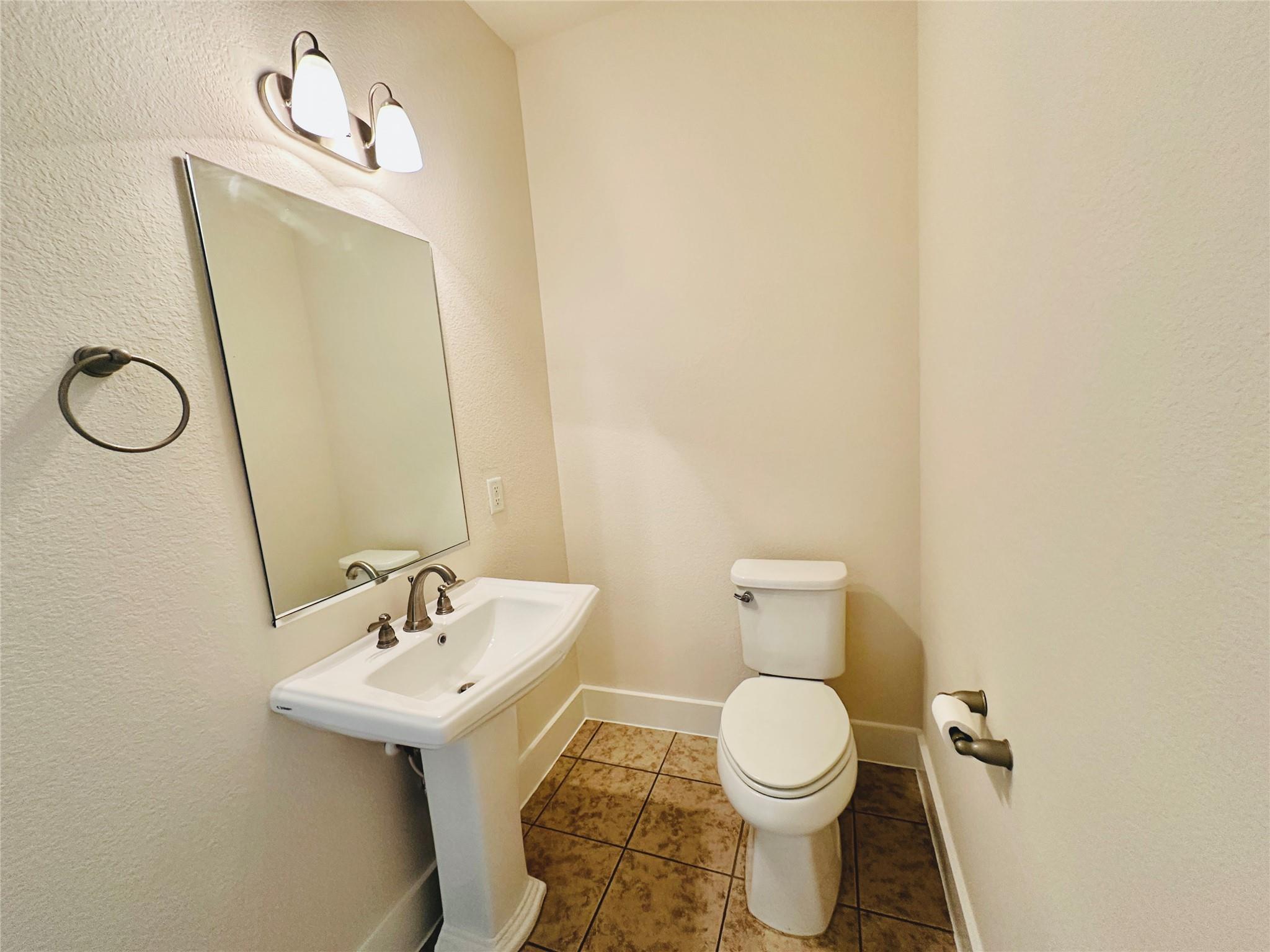 2216 Creekside Ln # C, Georgetown, TX 78626