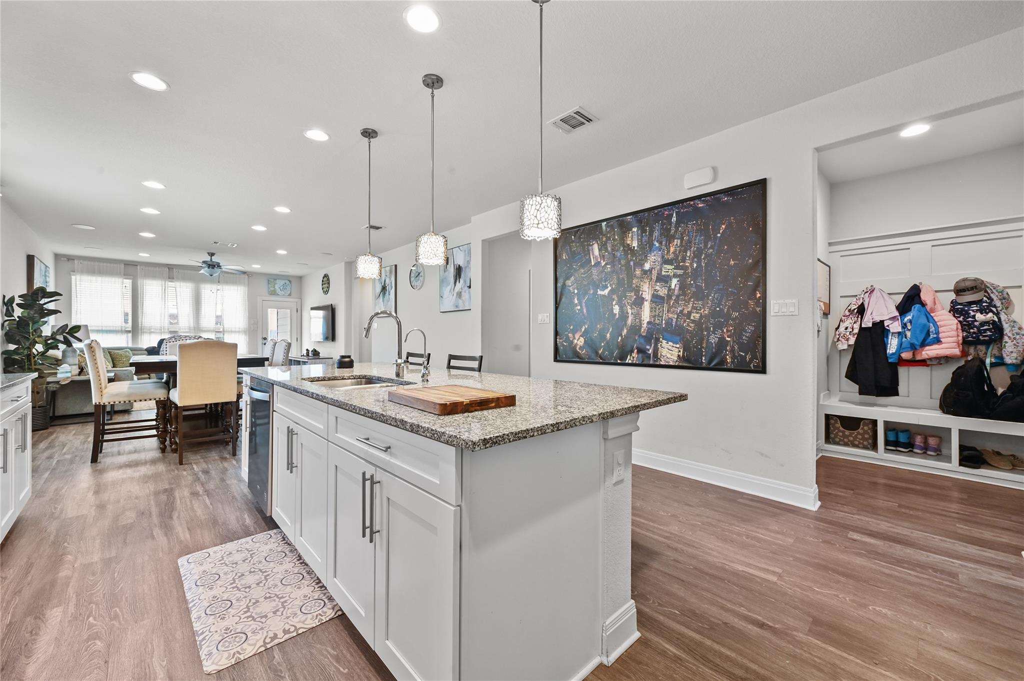 689 Bayberry Cir, Buda, TX 78610