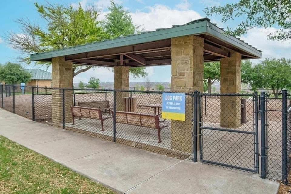 689 Bayberry Cir, Buda, TX 78610
