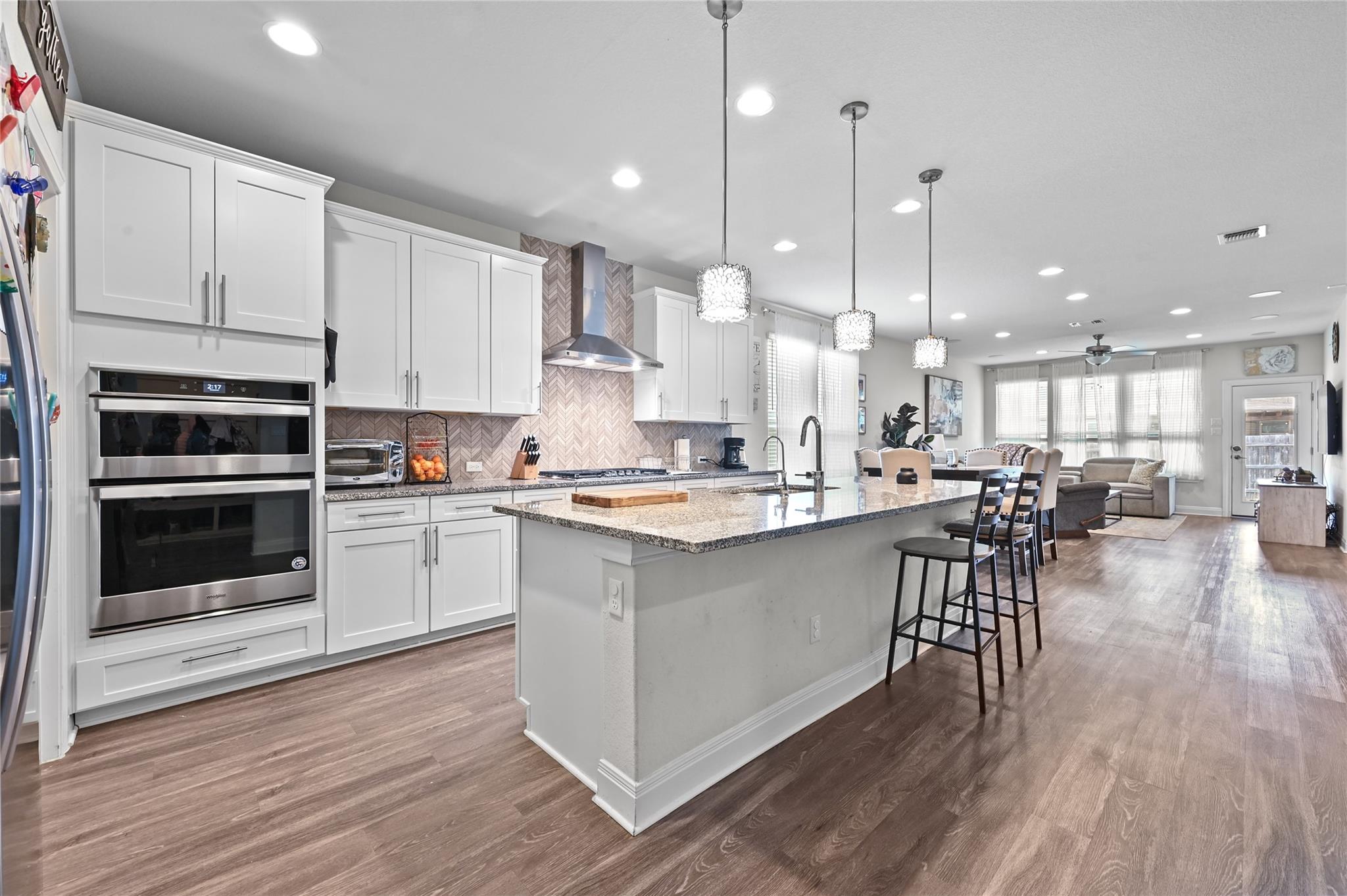 689 Bayberry Cir, Buda, TX 78610