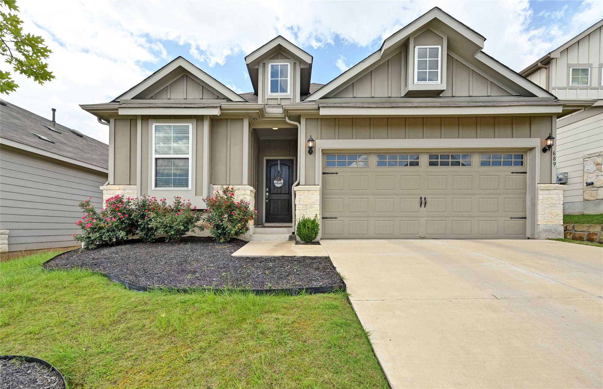 689 Bayberry Cir, Buda, TX 78610